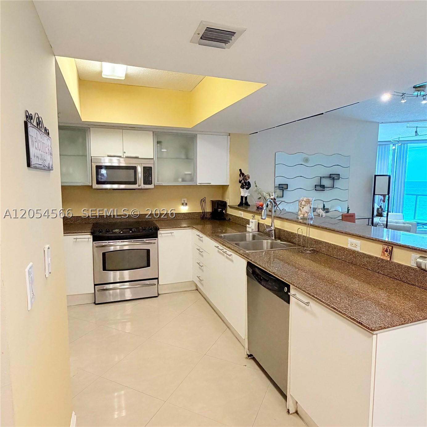 16699 Collins Ave #1410, Sunny Isles Beach FL 33160