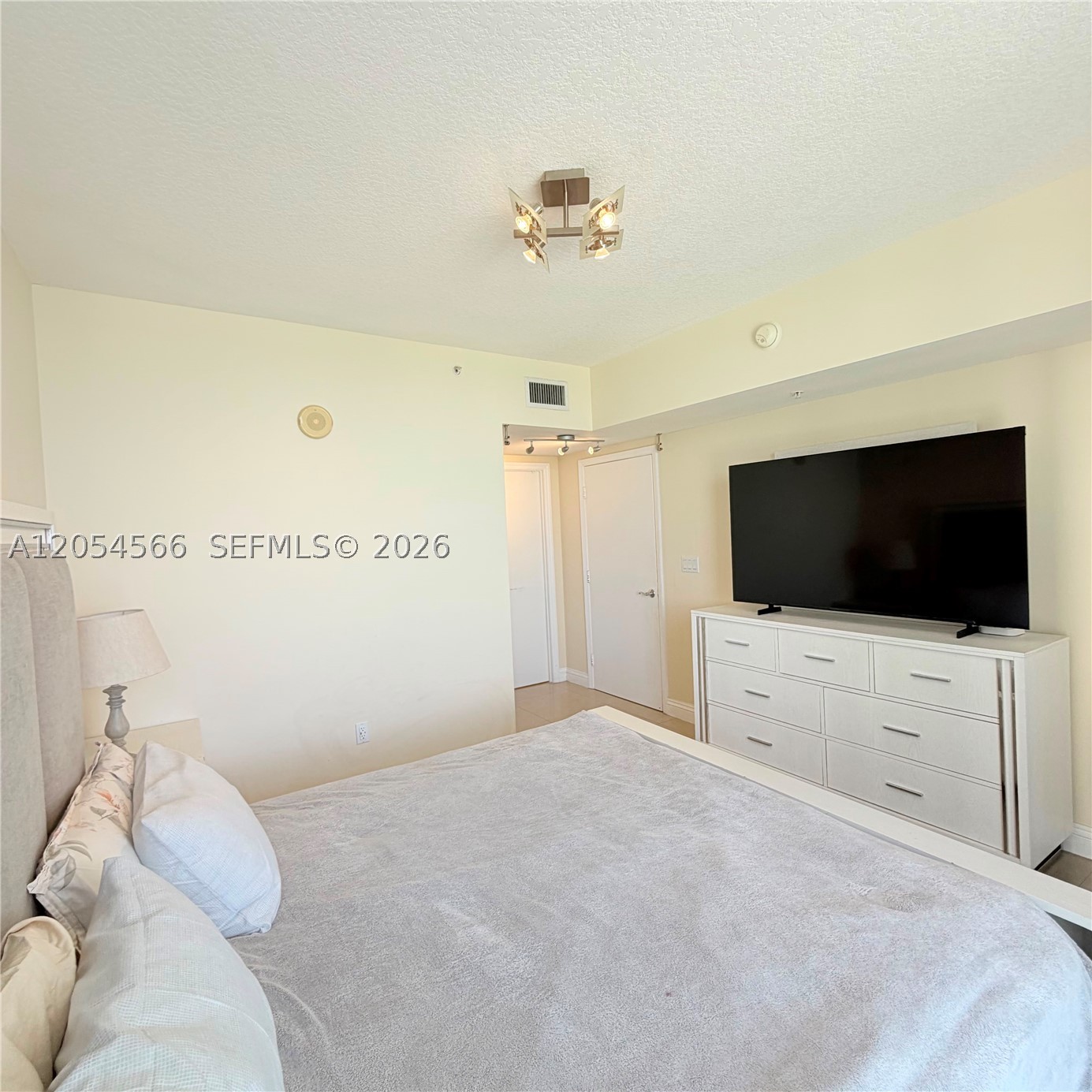 16699 Collins Ave #1410, Sunny Isles Beach FL 33160