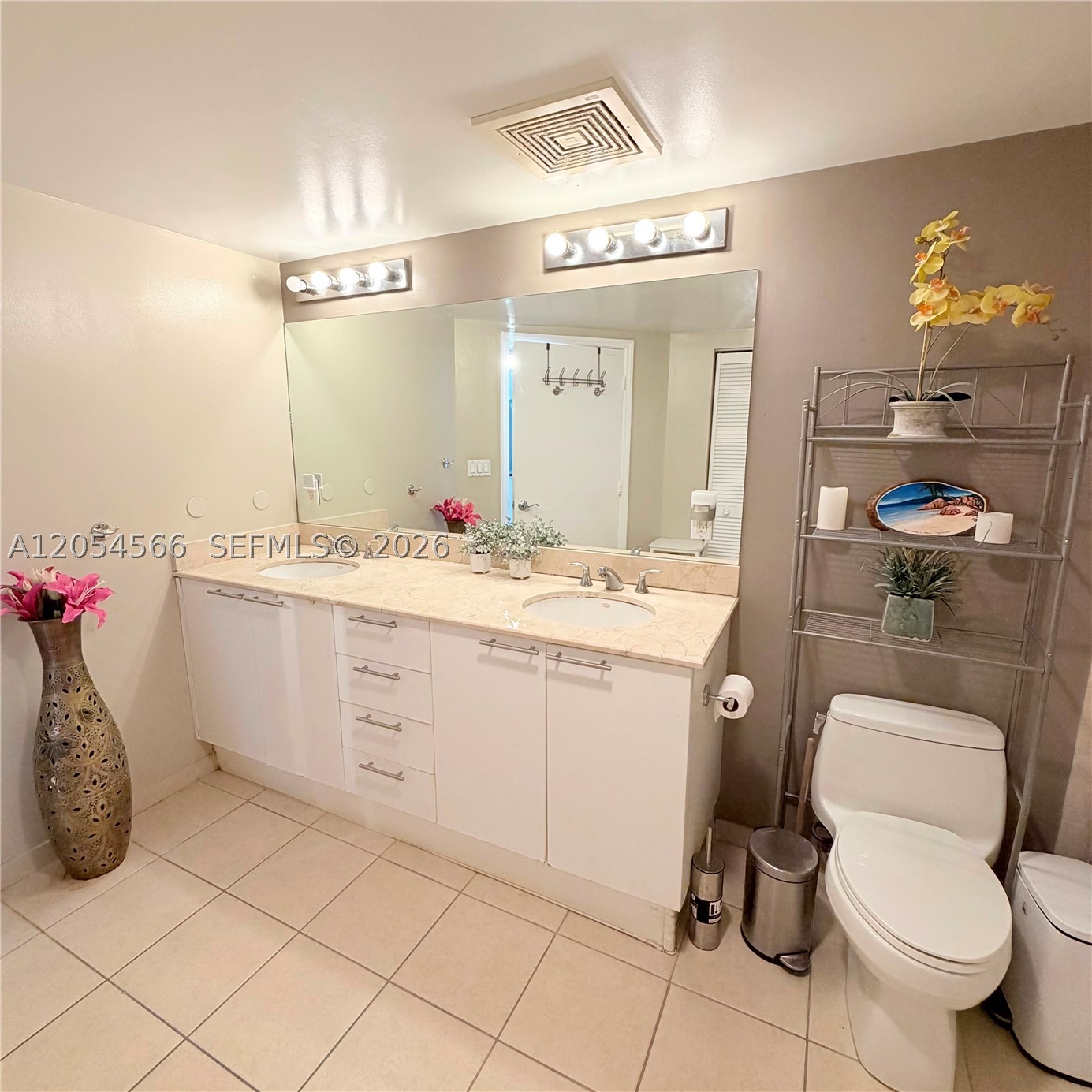 16699 Collins Ave #1410, Sunny Isles Beach FL 33160