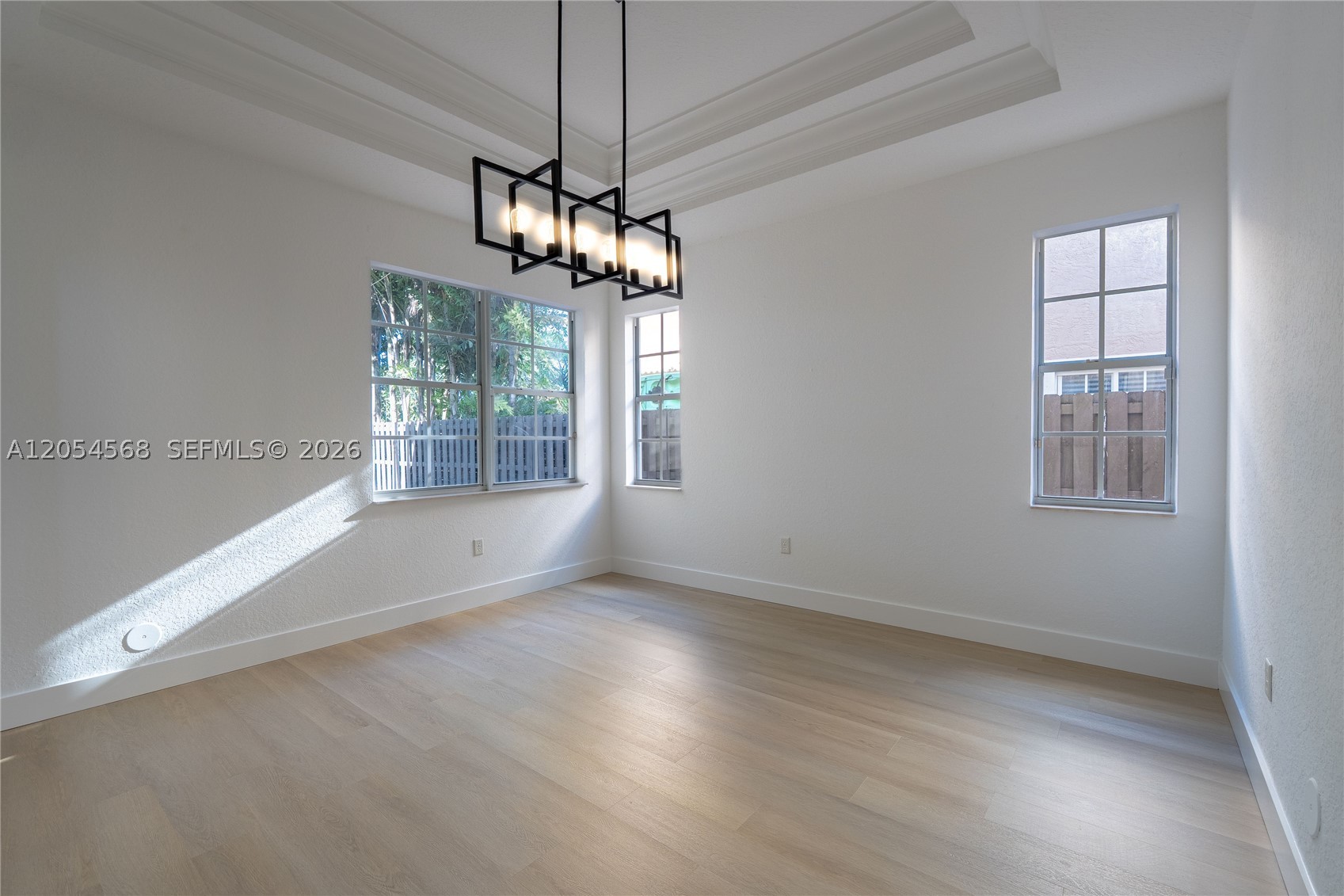 11213 NW 71st Ter, Doral FL 33178