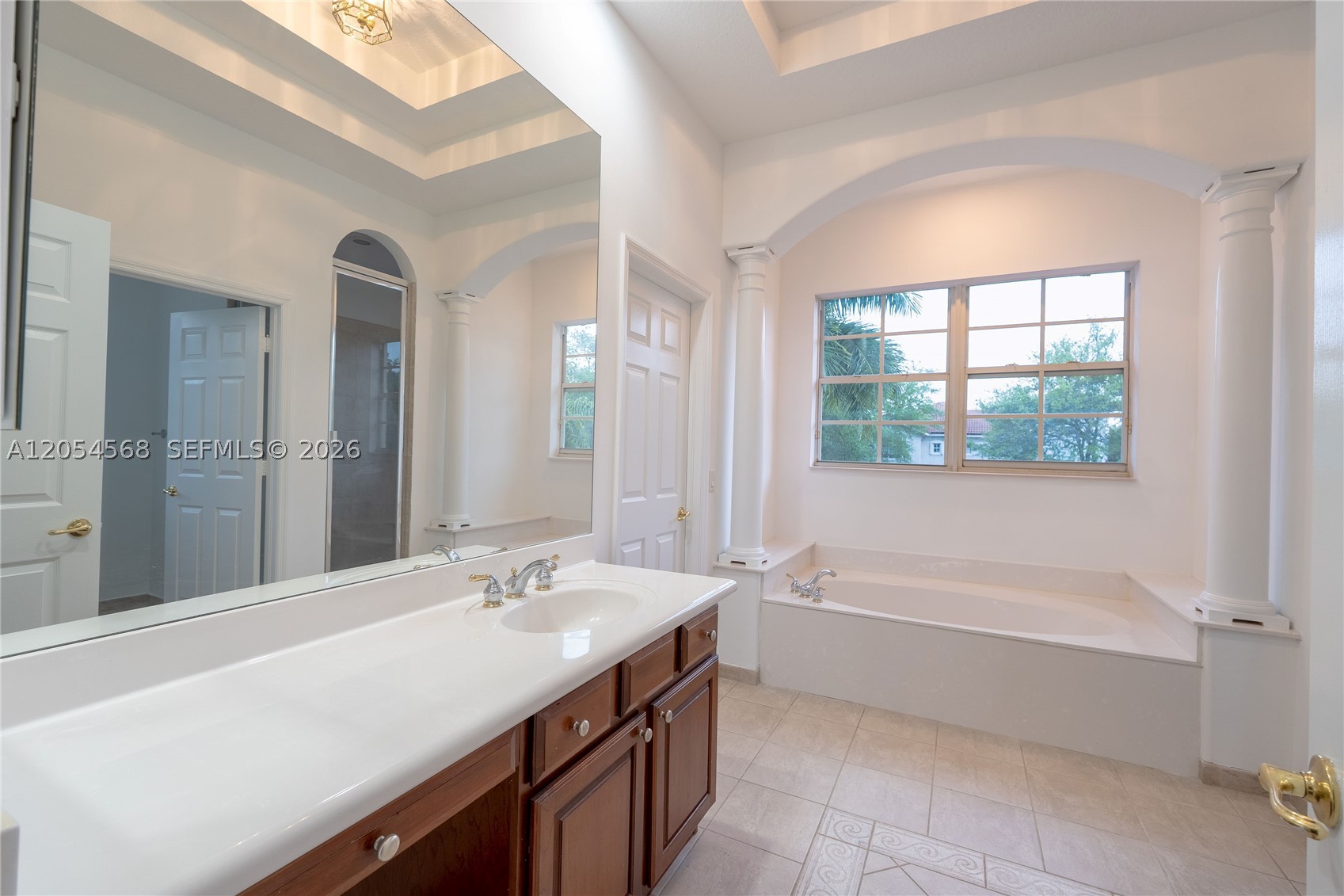 11213 NW 71st Ter, Doral FL 33178