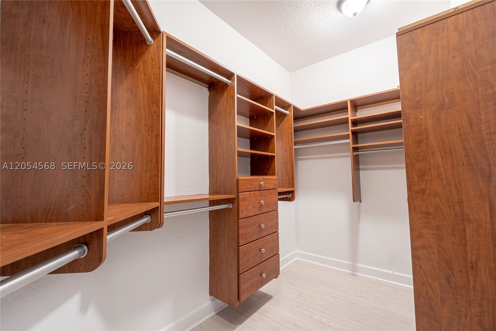 11213 NW 71st Ter, Doral FL 33178