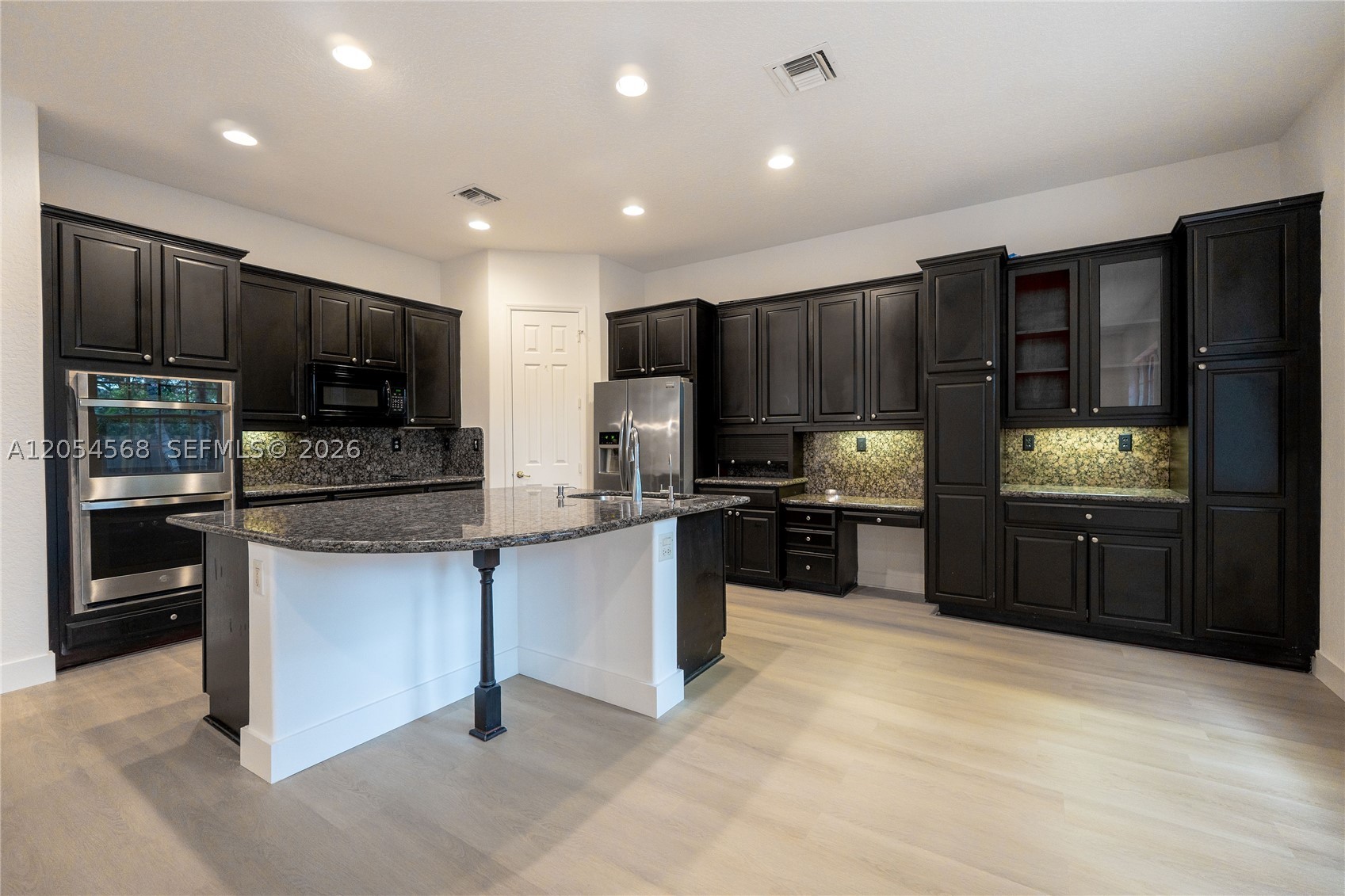 11213 NW 71st Ter, Doral FL 33178