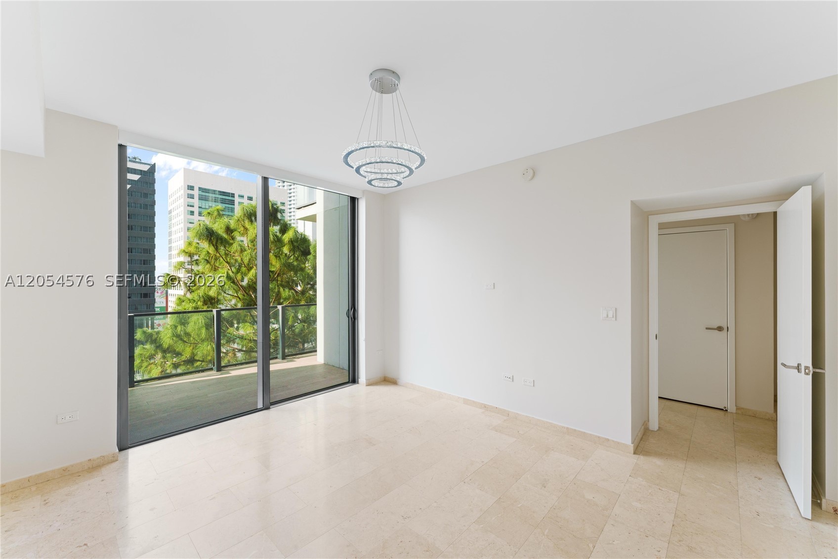 88 SW 7th St #712, Miami FL 33130
