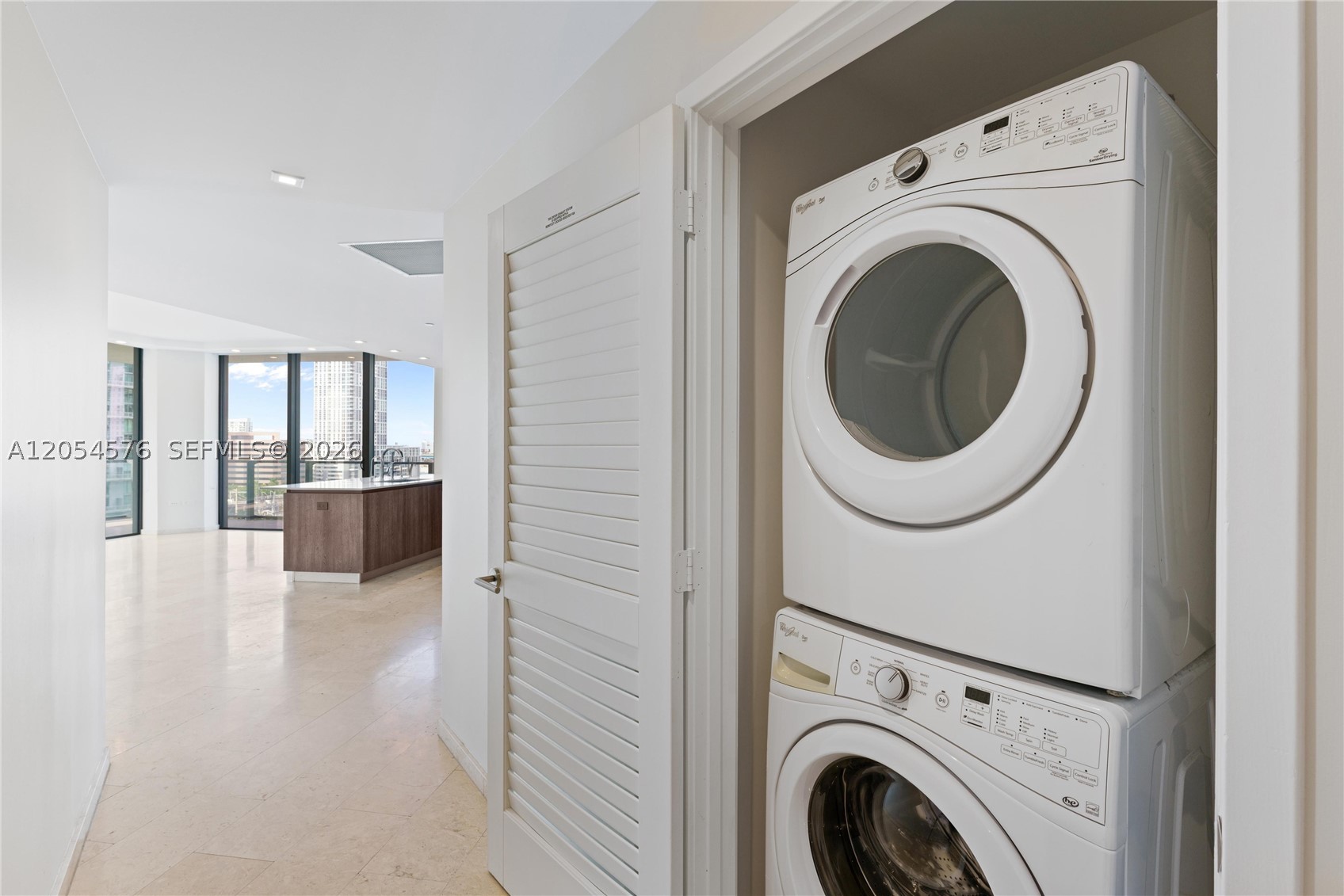 88 SW 7th St #712, Miami FL 33130