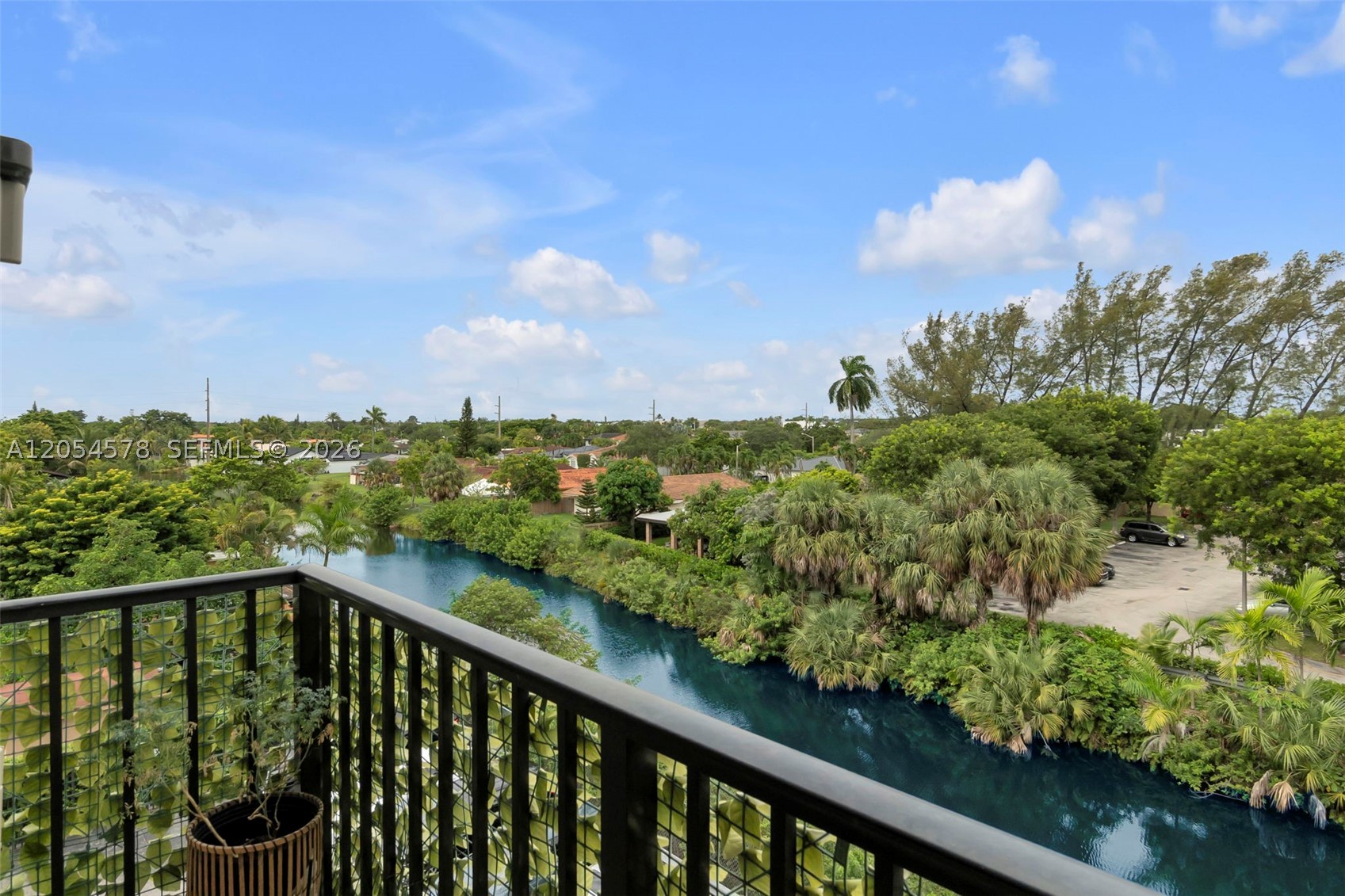 900 SW 84th Ave #412A, Miami FL 33144