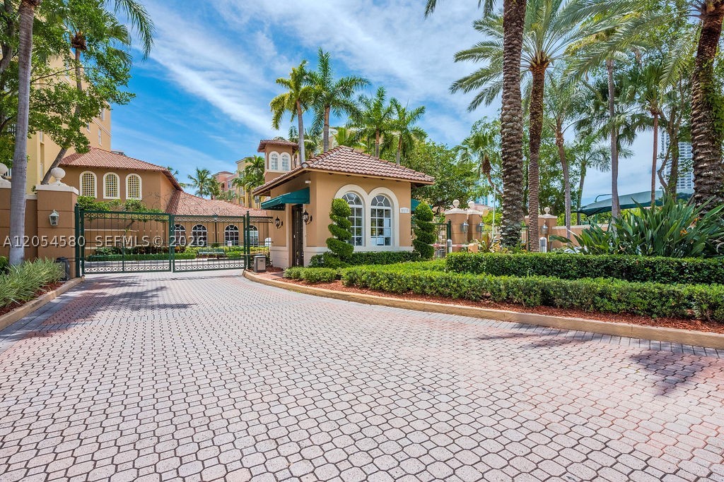19999 E Country Club Dr #1302, Aventura FL 33180
