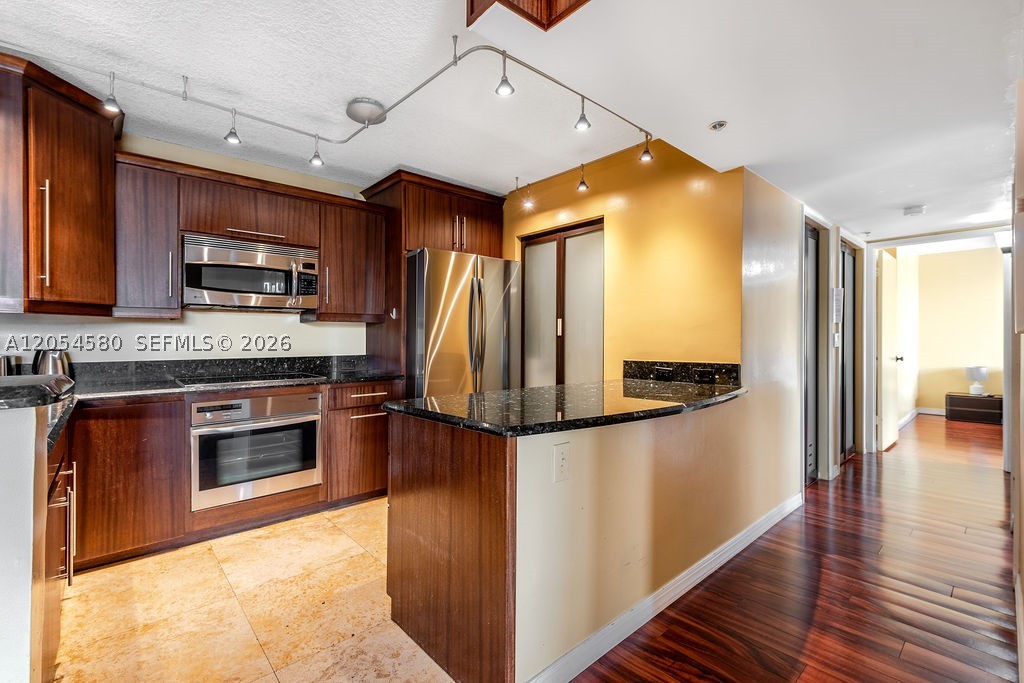19999 E Country Club Dr #1302, Aventura FL 33180