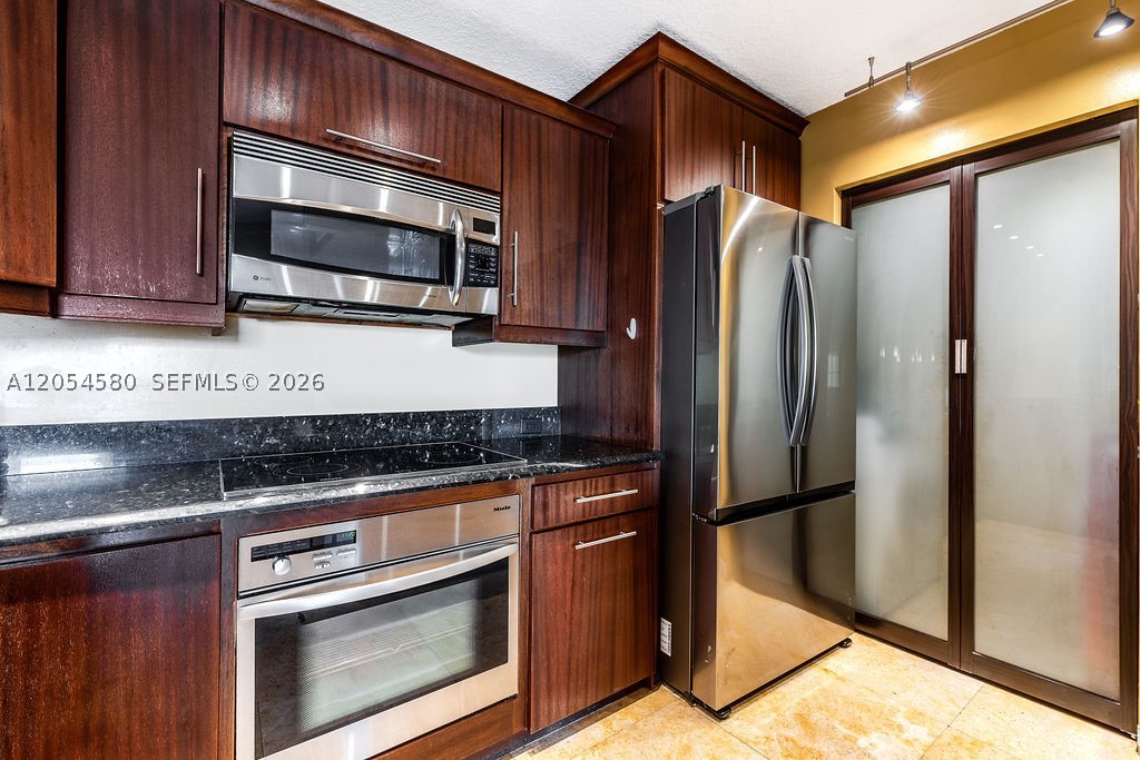 19999 E Country Club Dr #1302, Aventura FL 33180