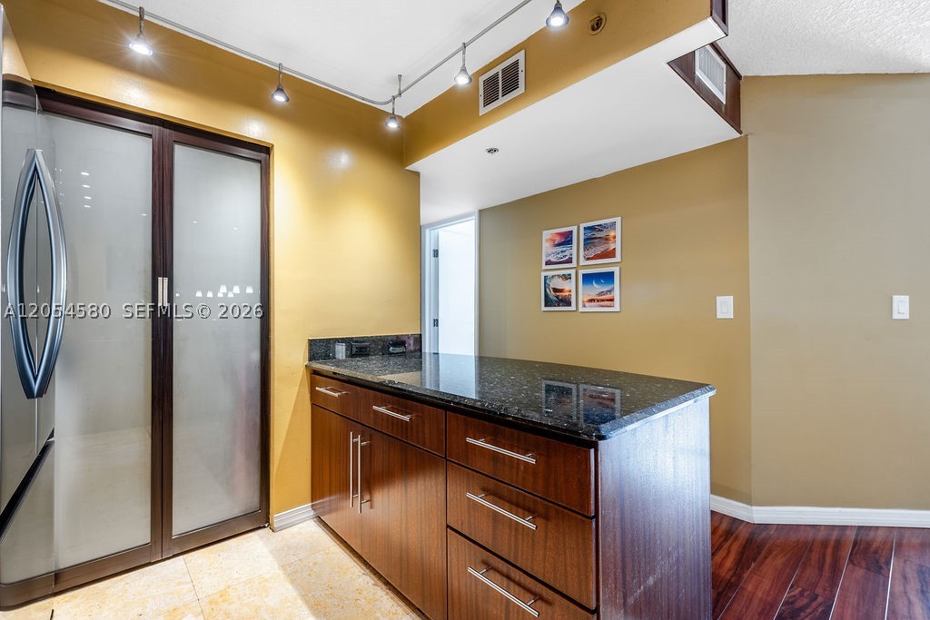 19999 E Country Club Dr #1302, Aventura FL 33180
