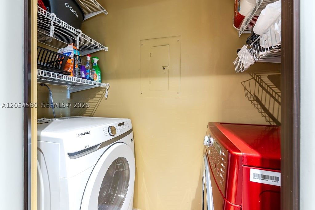 19999 E Country Club Dr #1302, Aventura FL 33180