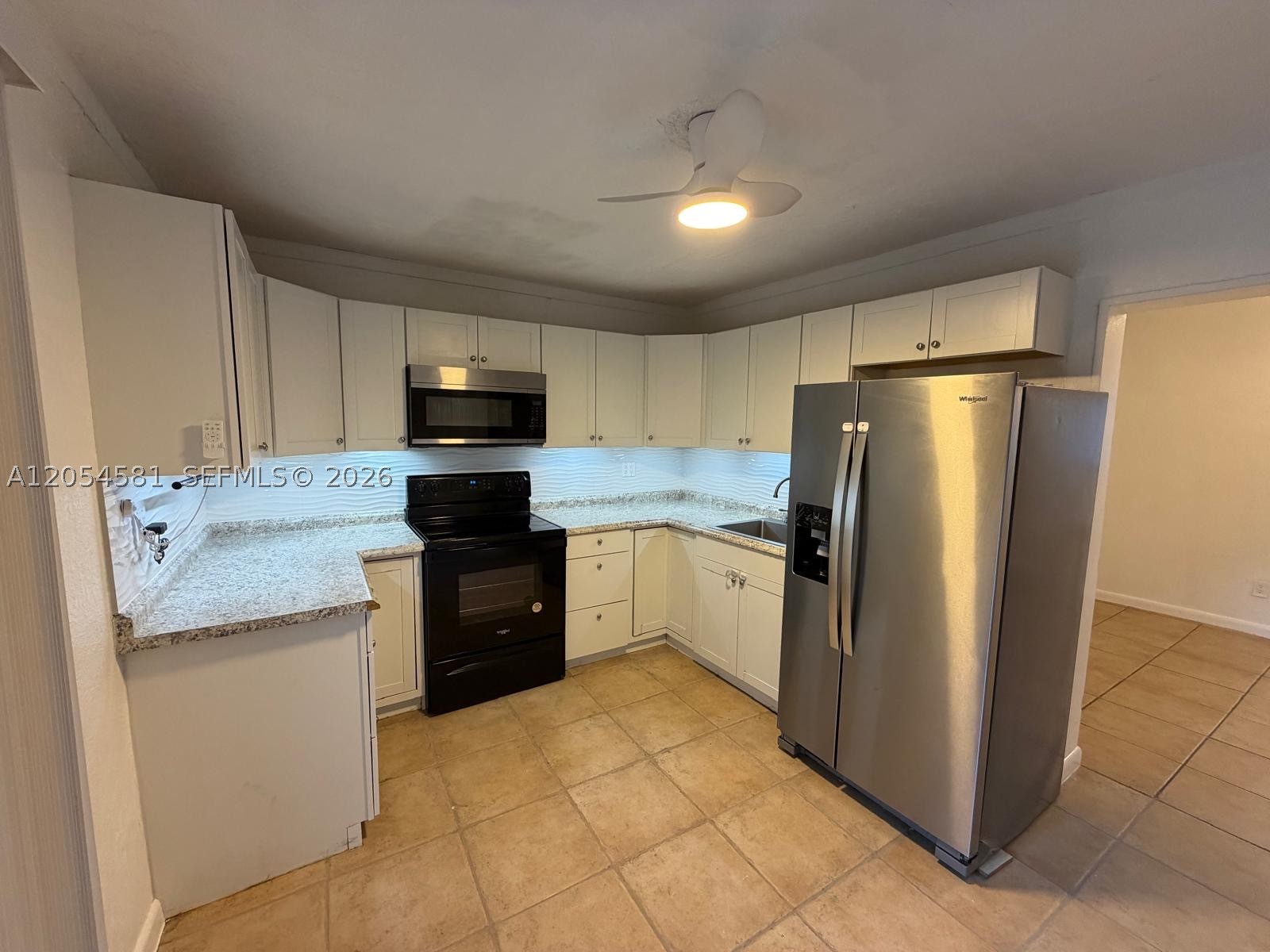 165 Lawn Way #165, Miami Springs FL 33166