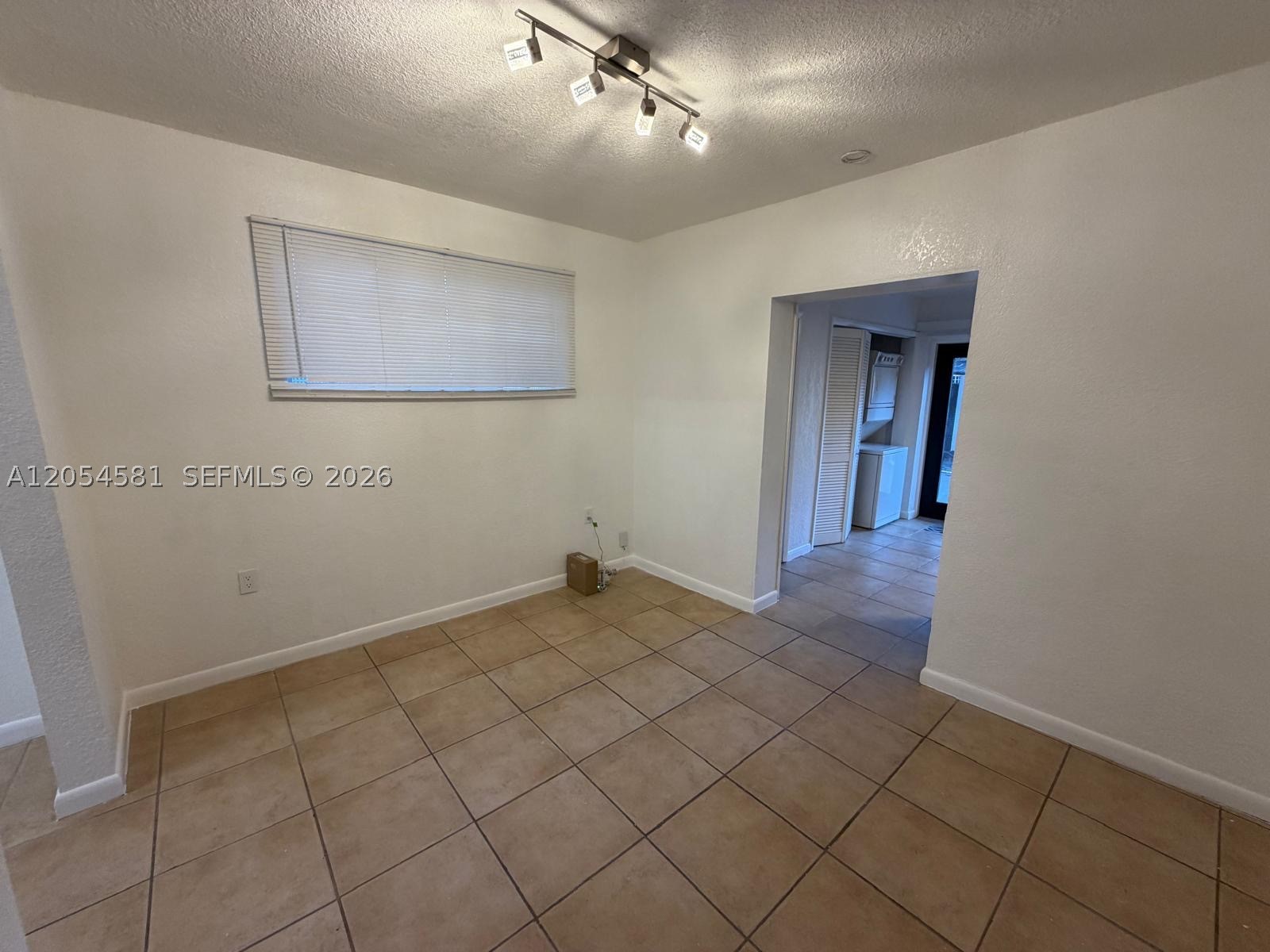 165 Lawn Way #165, Miami Springs FL 33166