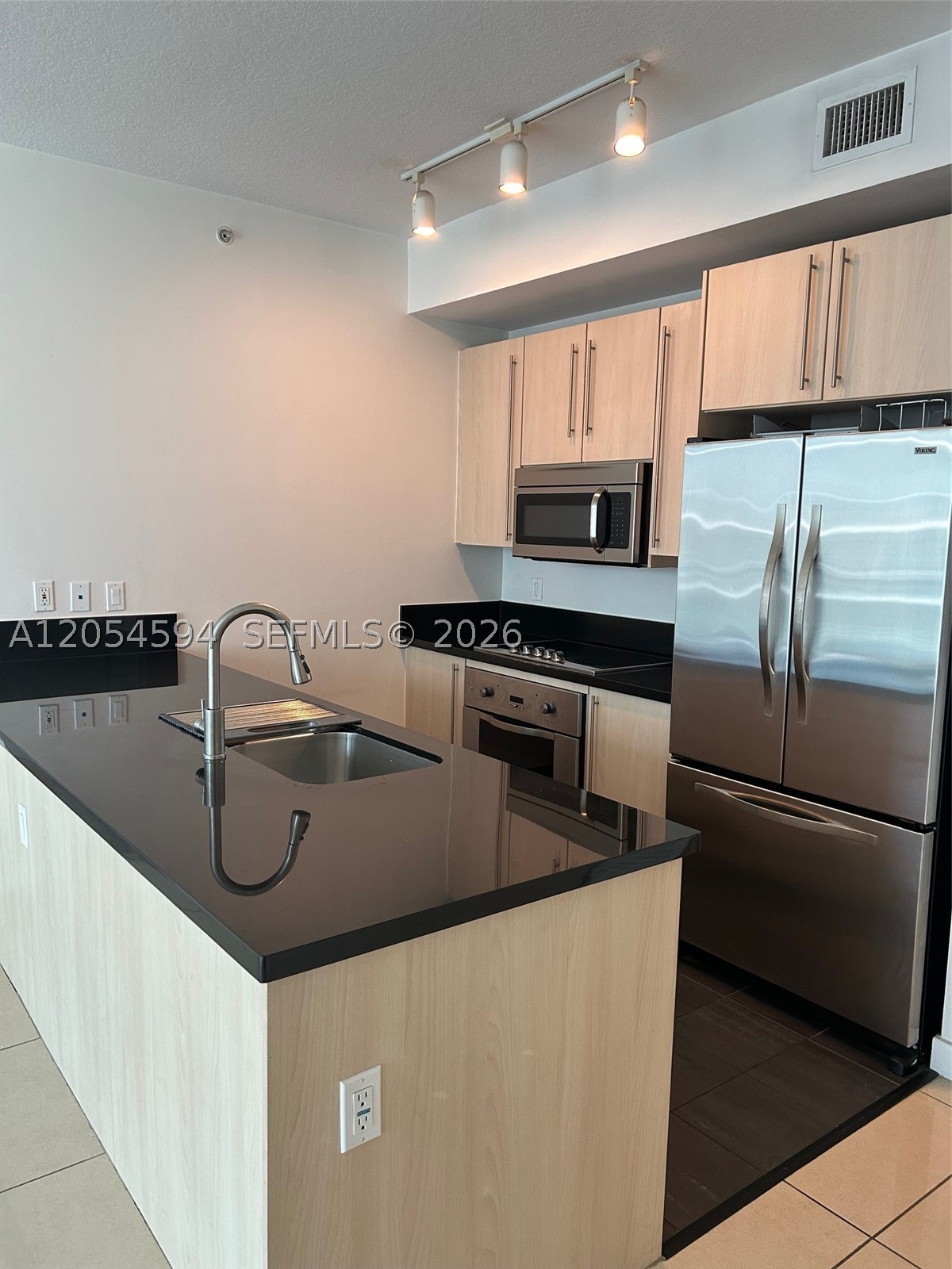 1111 SW 1st Ave #3816, Miami FL 33130