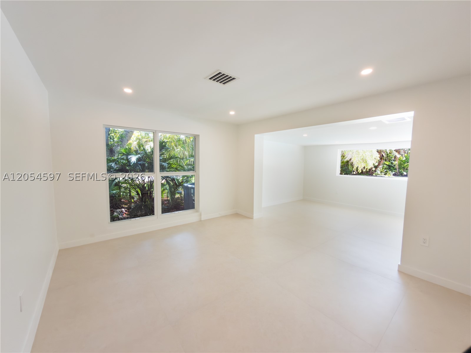 11450 SW 92nd Ct, Miami FL 33176