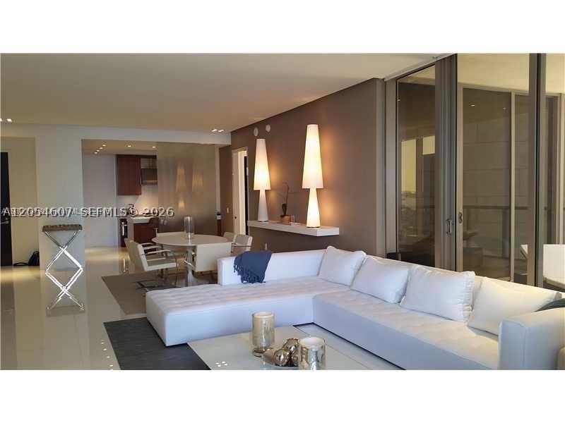 Bal Harbour FL 33154 - A12054607