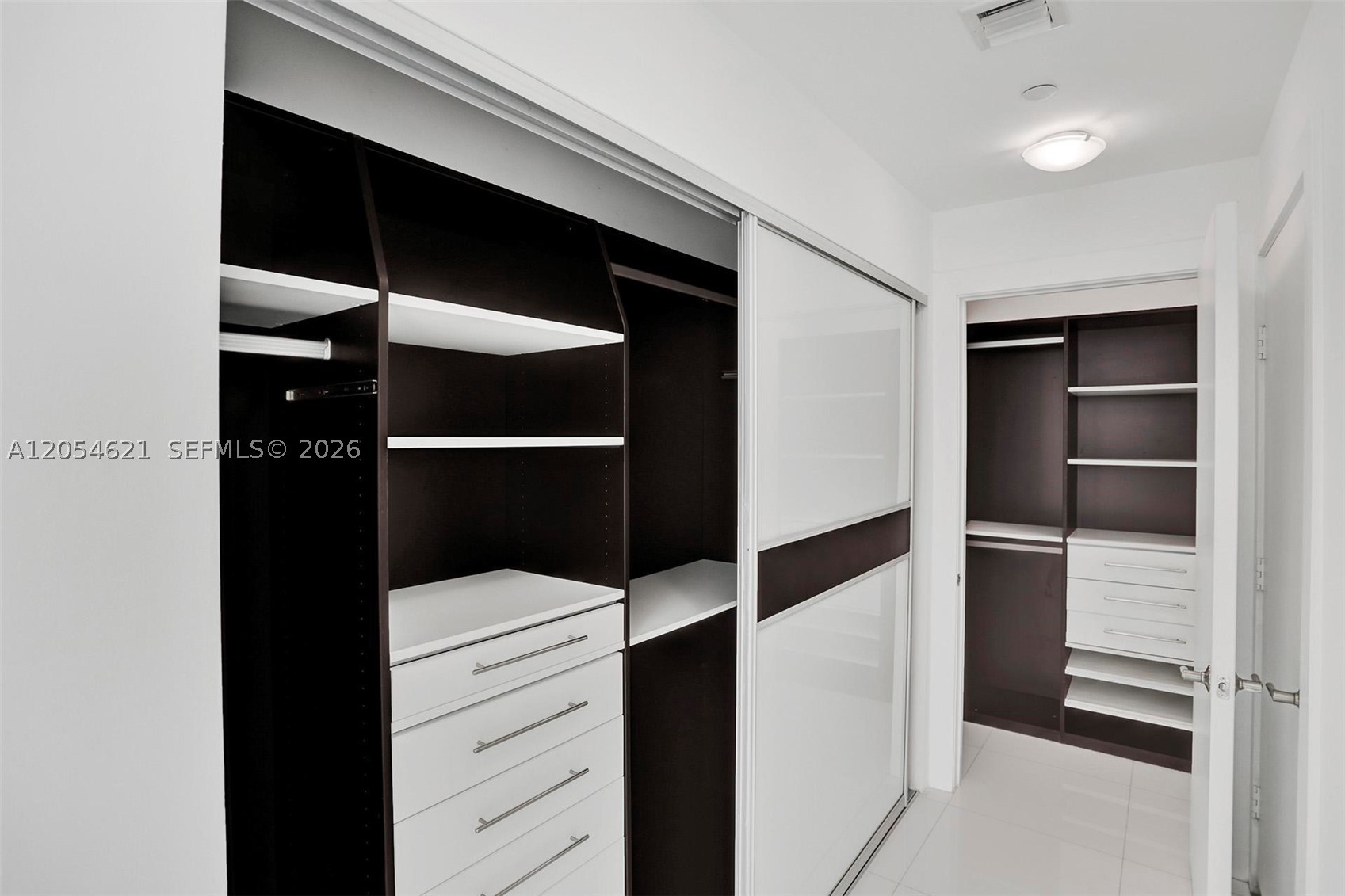 900 Biscayne Blvd #4803, Miami FL 33132