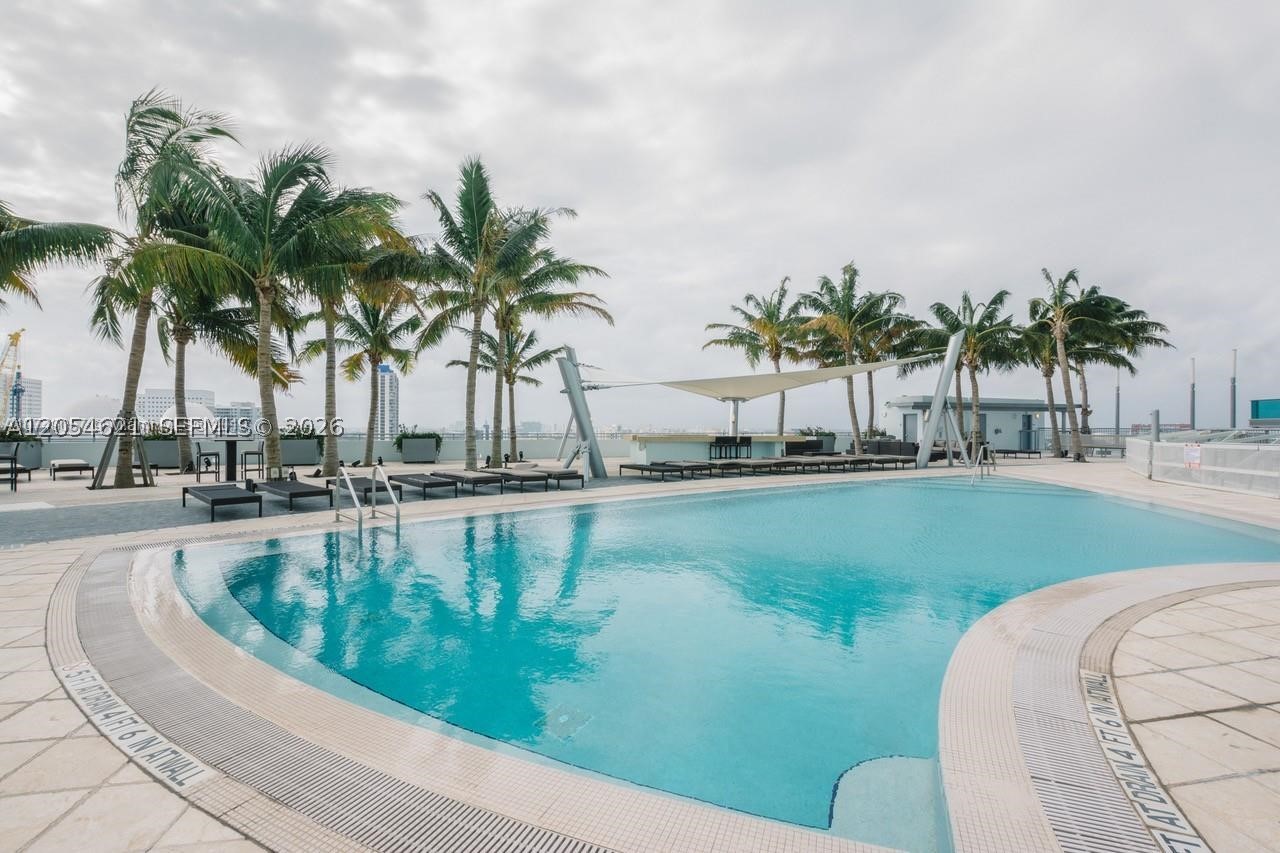 900 Biscayne Blvd #4803, Miami FL 33132
