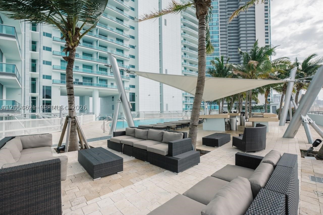 900 Biscayne Blvd #4803, Miami FL 33132