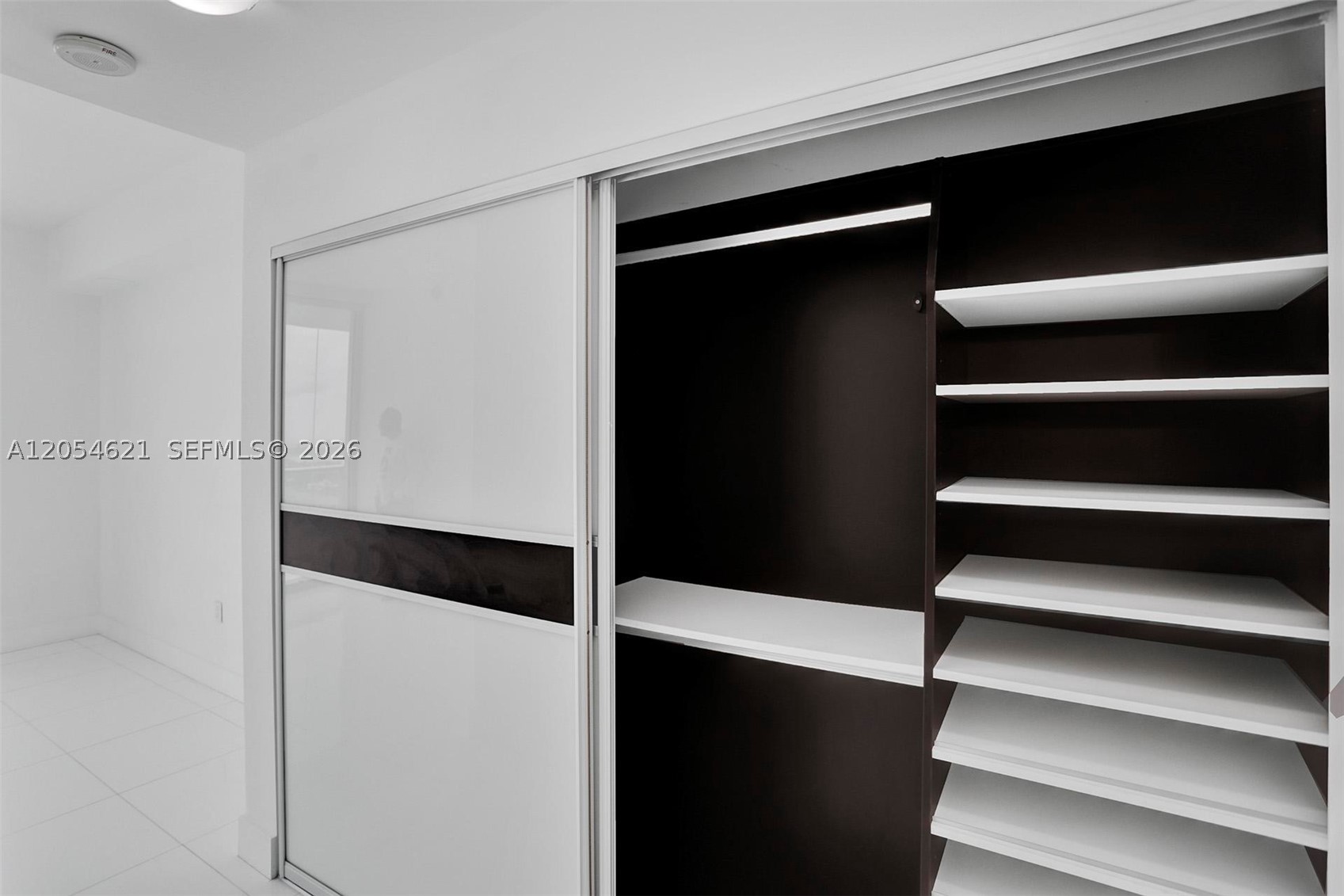 900 Biscayne Blvd #4803, Miami FL 33132