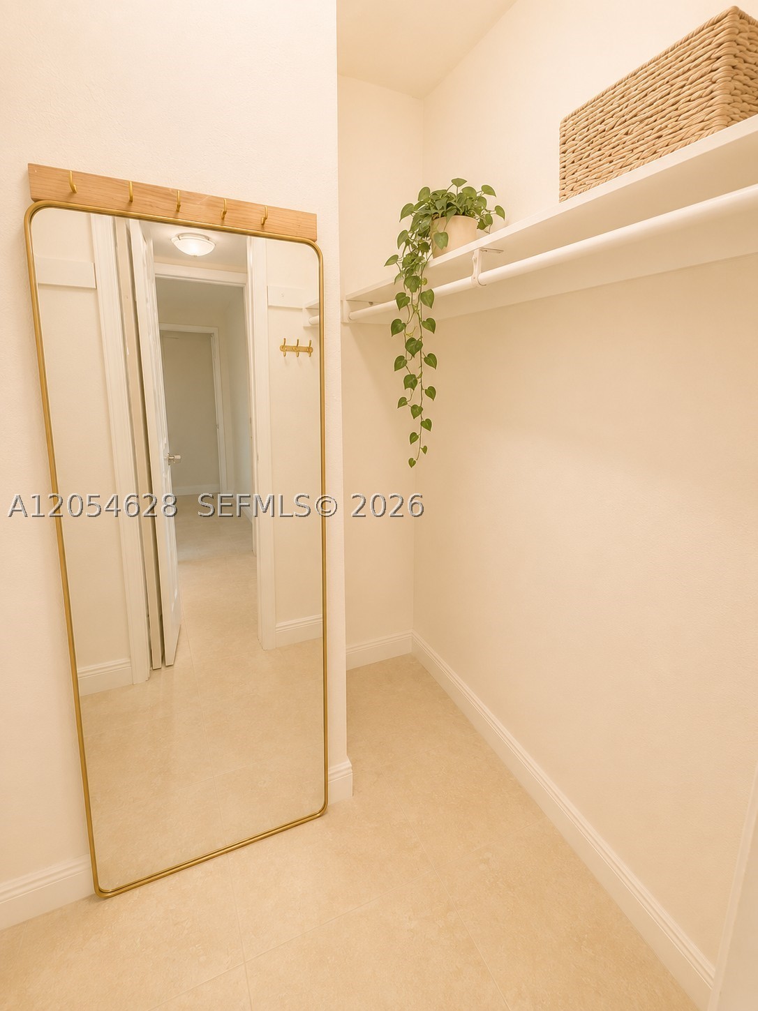 680 Miller Dr #W405, Miami Springs FL 33166