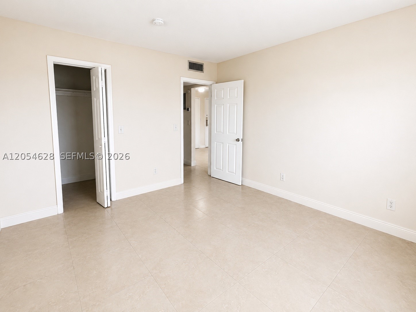 680 Miller Dr #W405, Miami Springs FL 33166