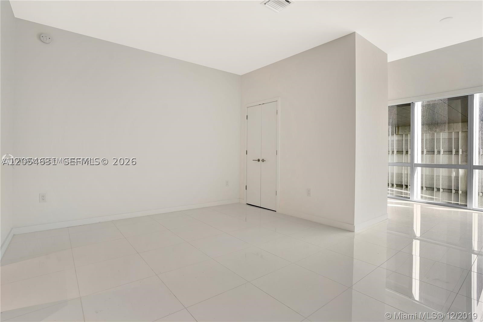 851 NE 1st Ave #504, Miami FL 33132
