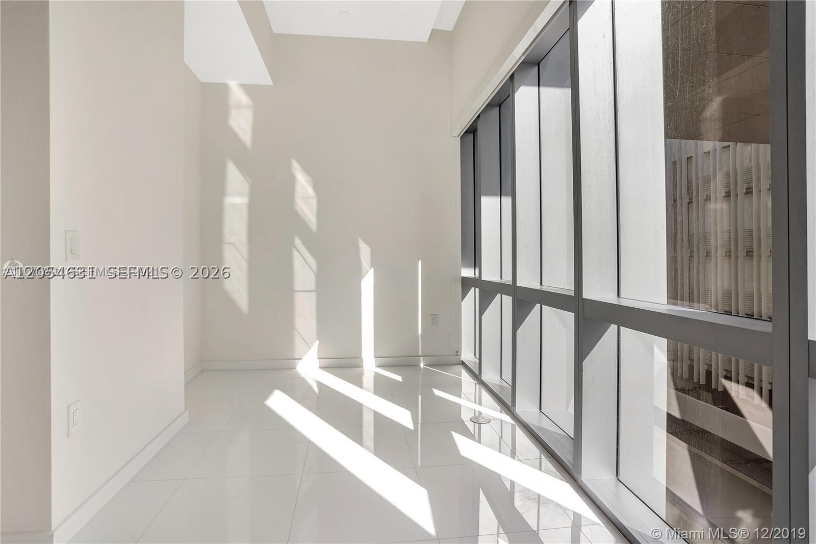 851 NE 1st Ave #504, Miami FL 33132