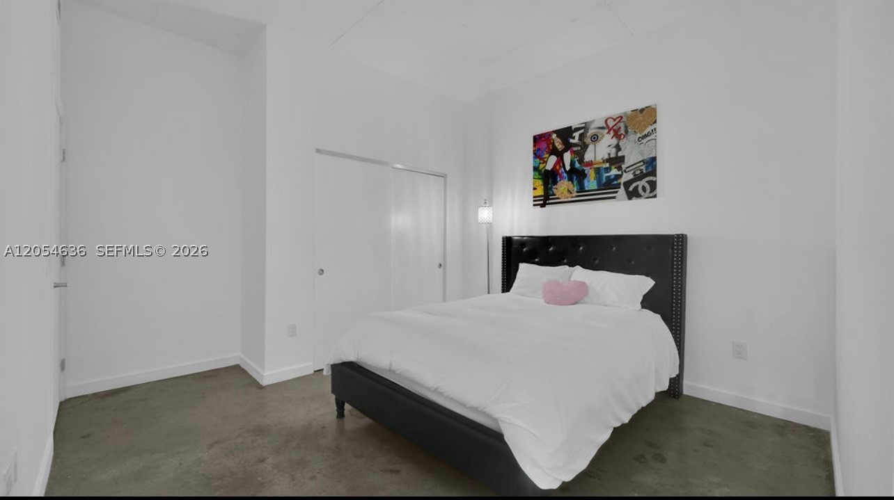 151 SE 1st St #2411, Miami FL 33131