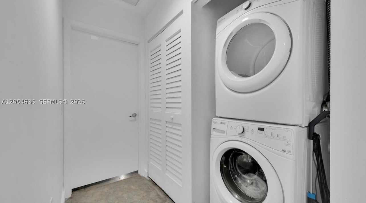 151 SE 1st St #2411, Miami FL 33131