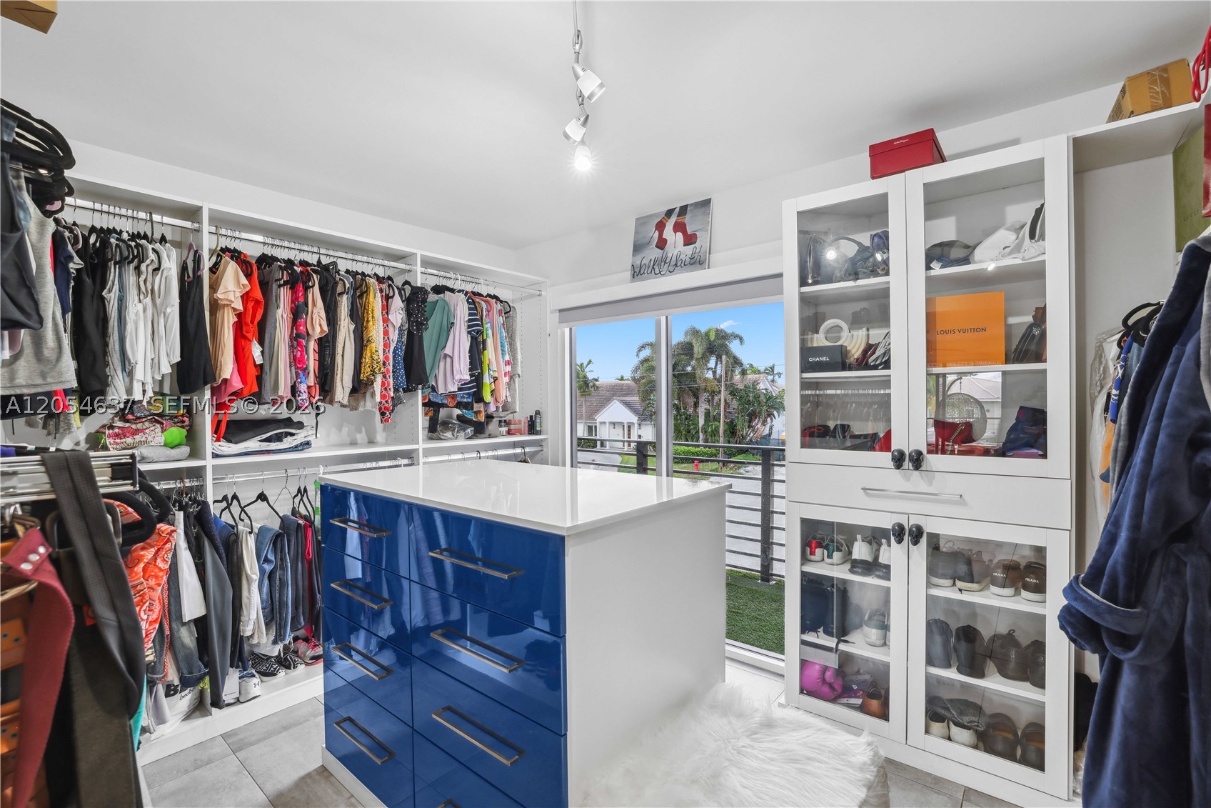 2886 NE 25th St, Fort Lauderdale FL 33305