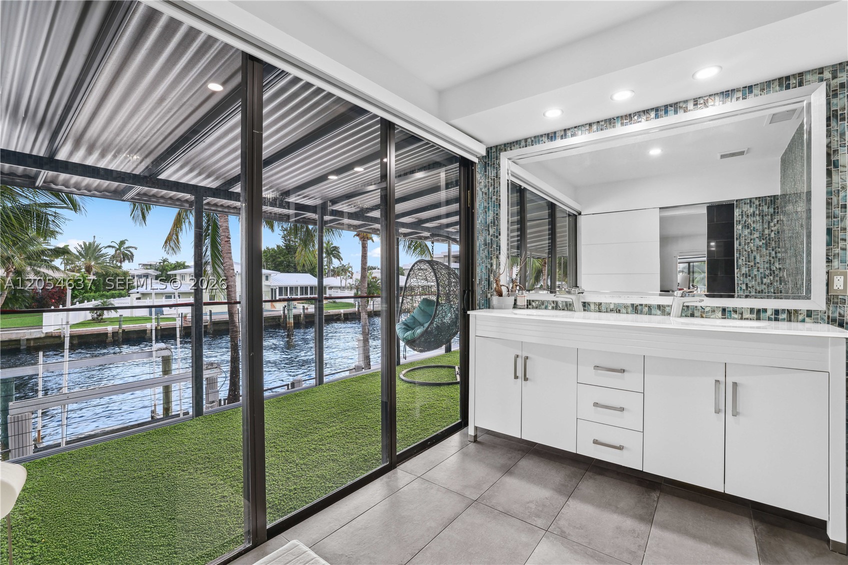 2886 NE 25th St, Fort Lauderdale FL 33305