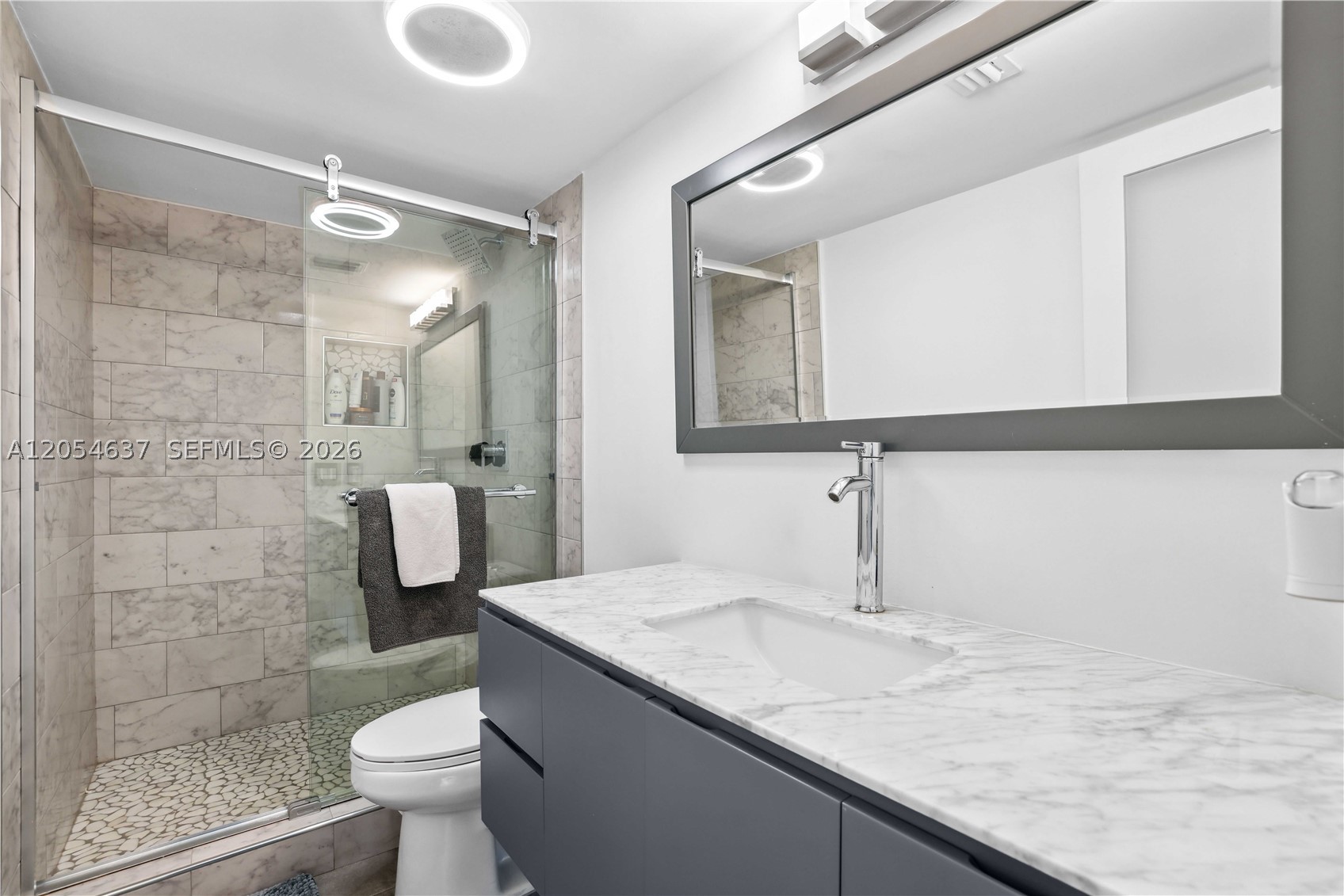 2886 NE 25th St, Fort Lauderdale FL 33305