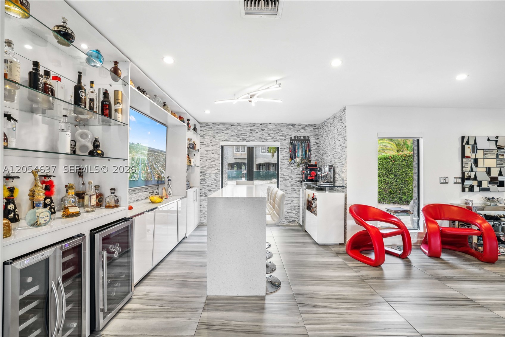 2886 NE 25th St, Fort Lauderdale FL 33305