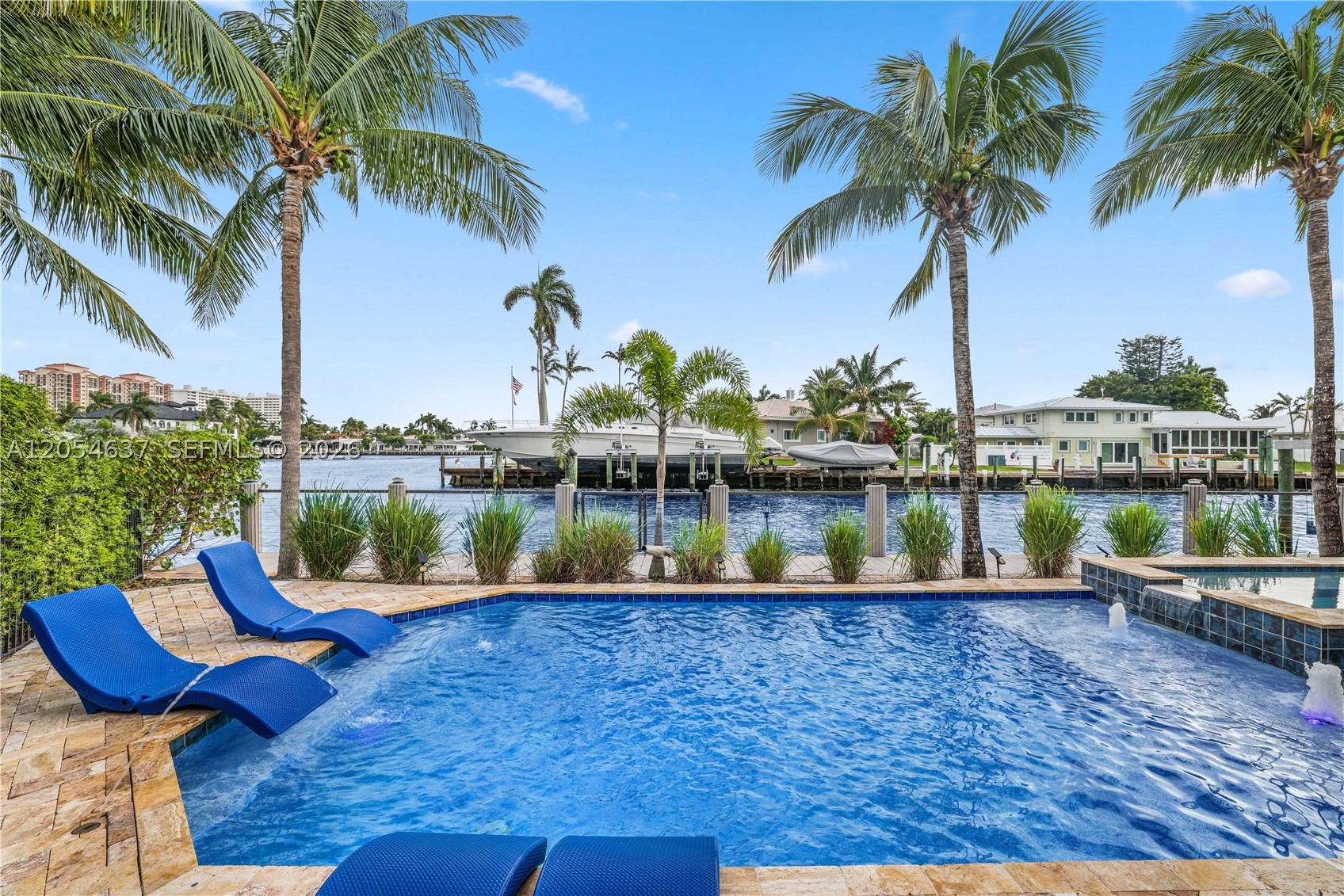 2886 NE 25th St, Fort Lauderdale FL 33305
