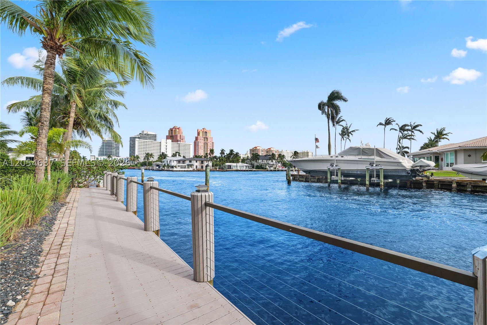 2886 NE 25th St, Fort Lauderdale FL 33305