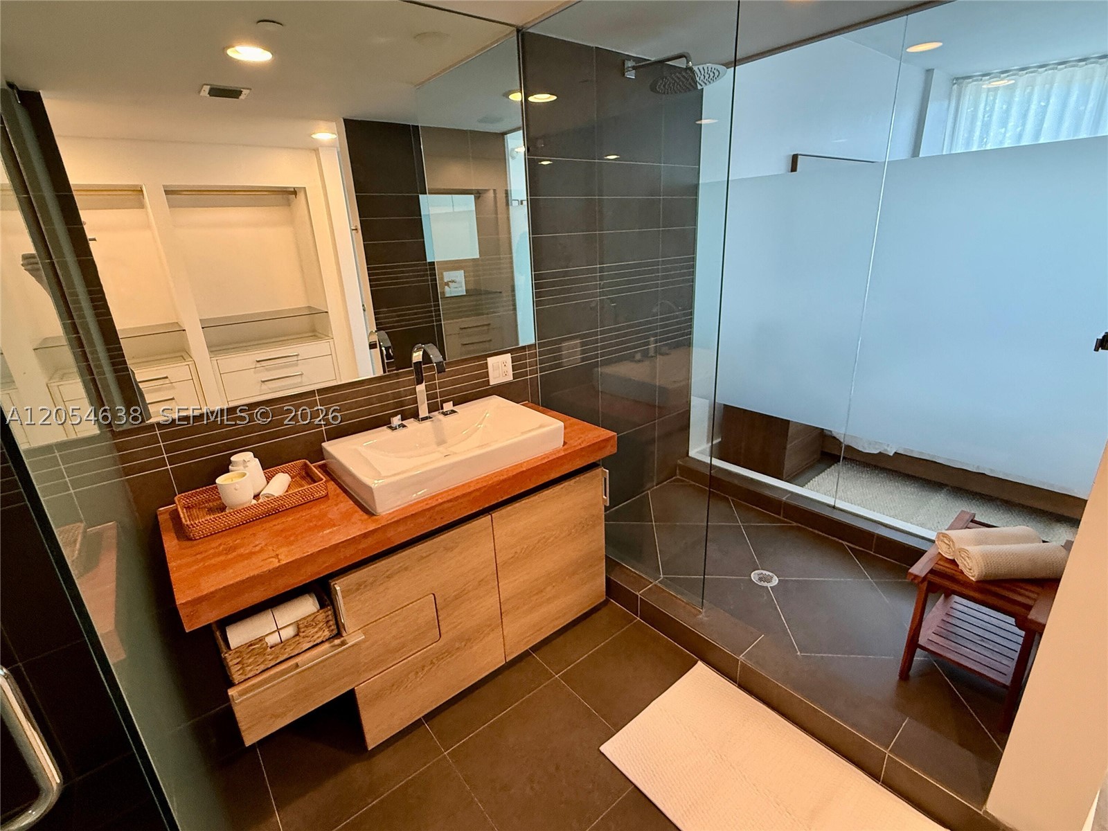 2155 Washington Ct #210, Miami Beach FL 33139