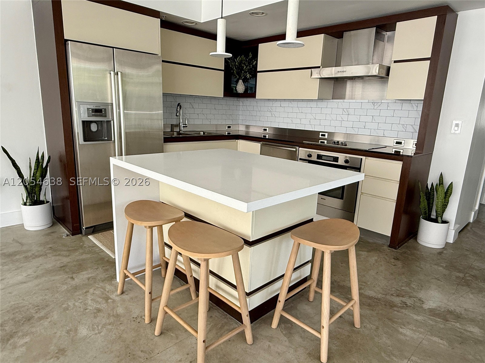 2155 Washington Ct #210, Miami Beach FL 33139