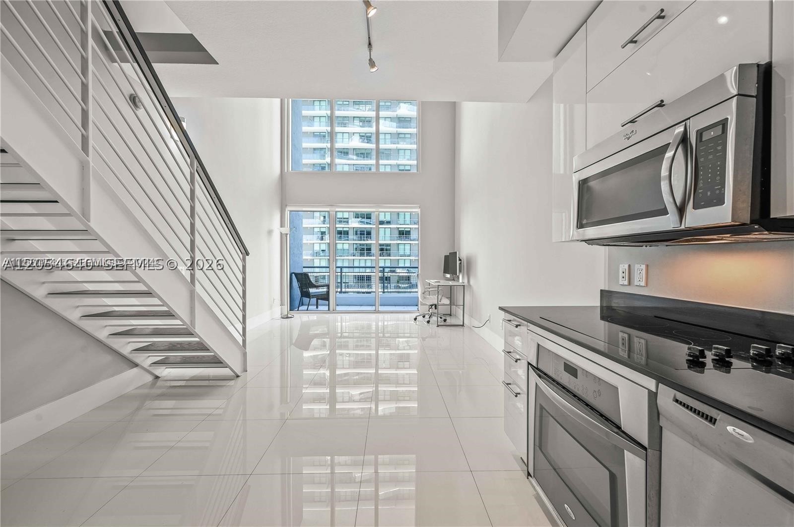 60 SW 13th St #3618, Miami FL 33130