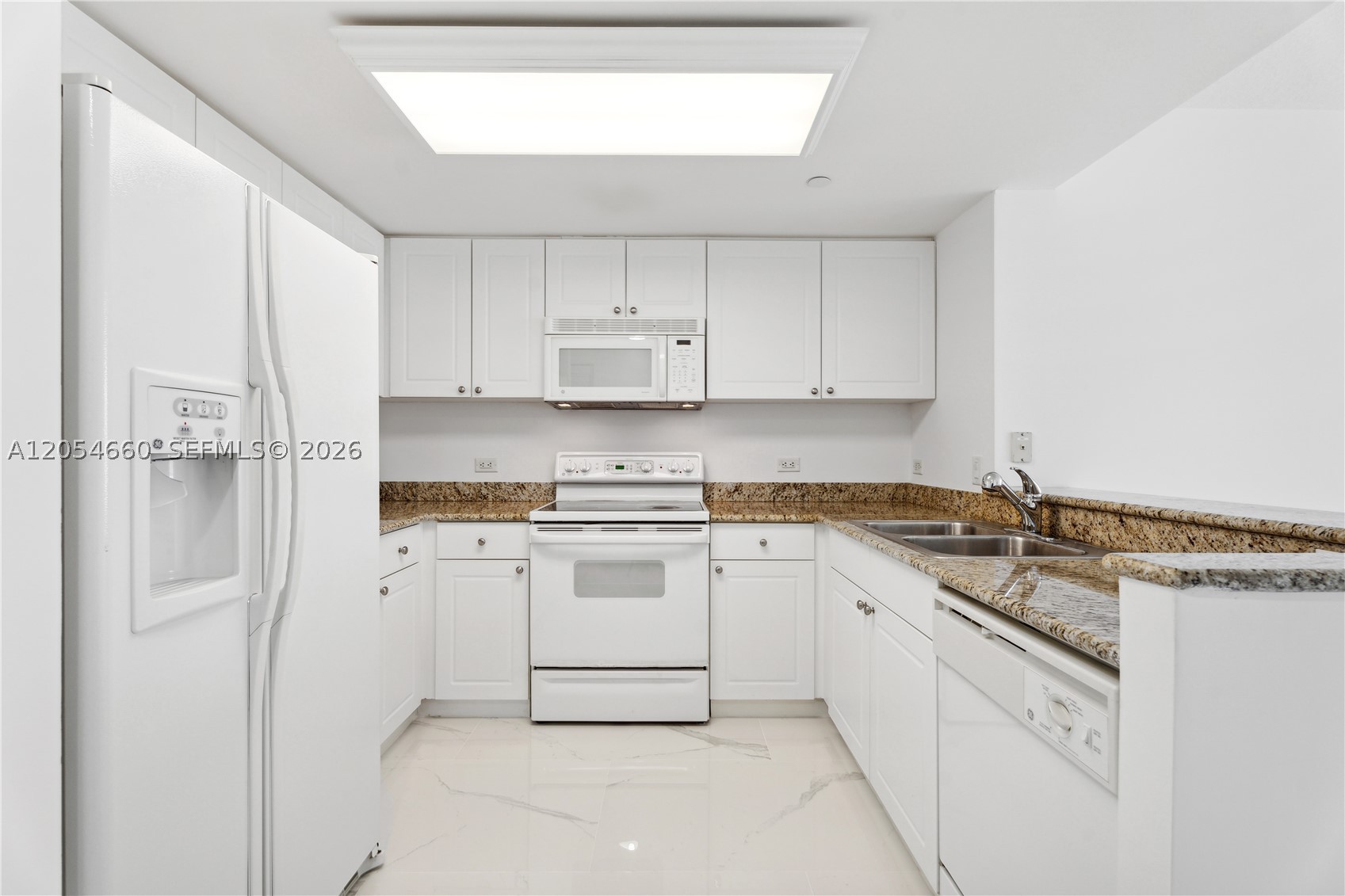 19501 W COUNTRY CLUB DR #2506, Aventura FL 33180