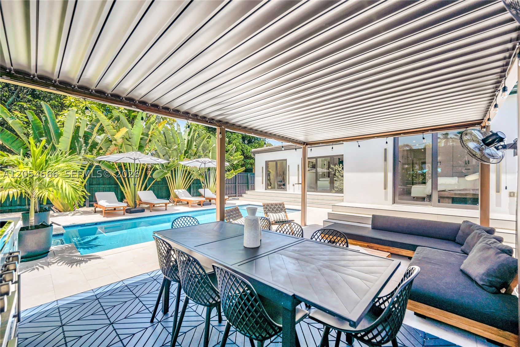 530 SW 18th Ter, Miami FL 33129