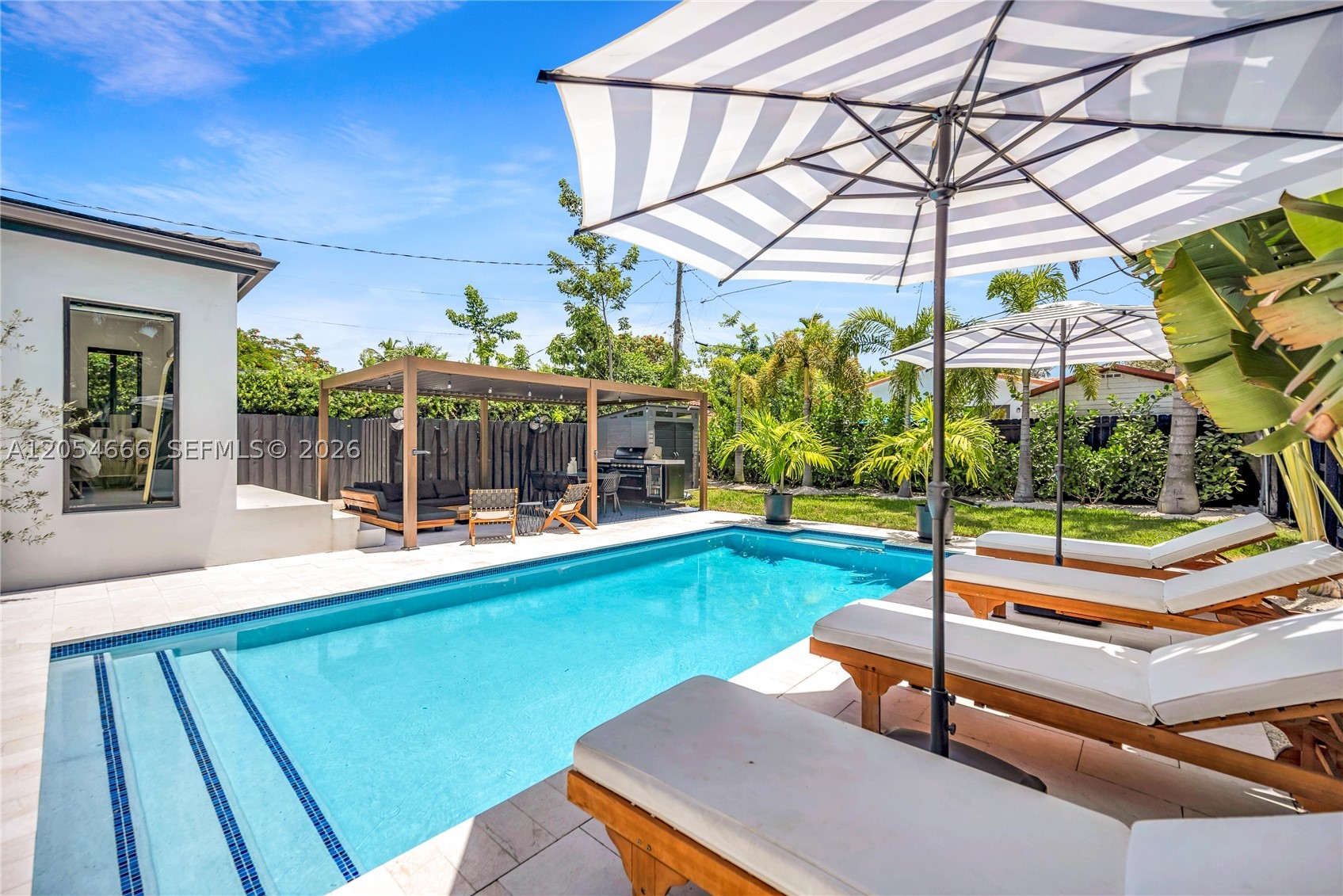 530 SW 18th Ter, Miami FL 33129