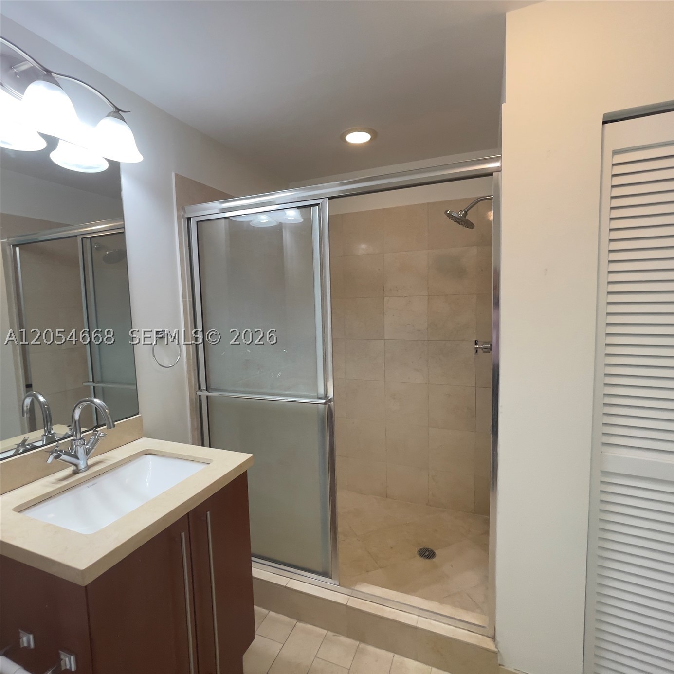 79 SW 12 ST #3011-S, Miami FL 33130