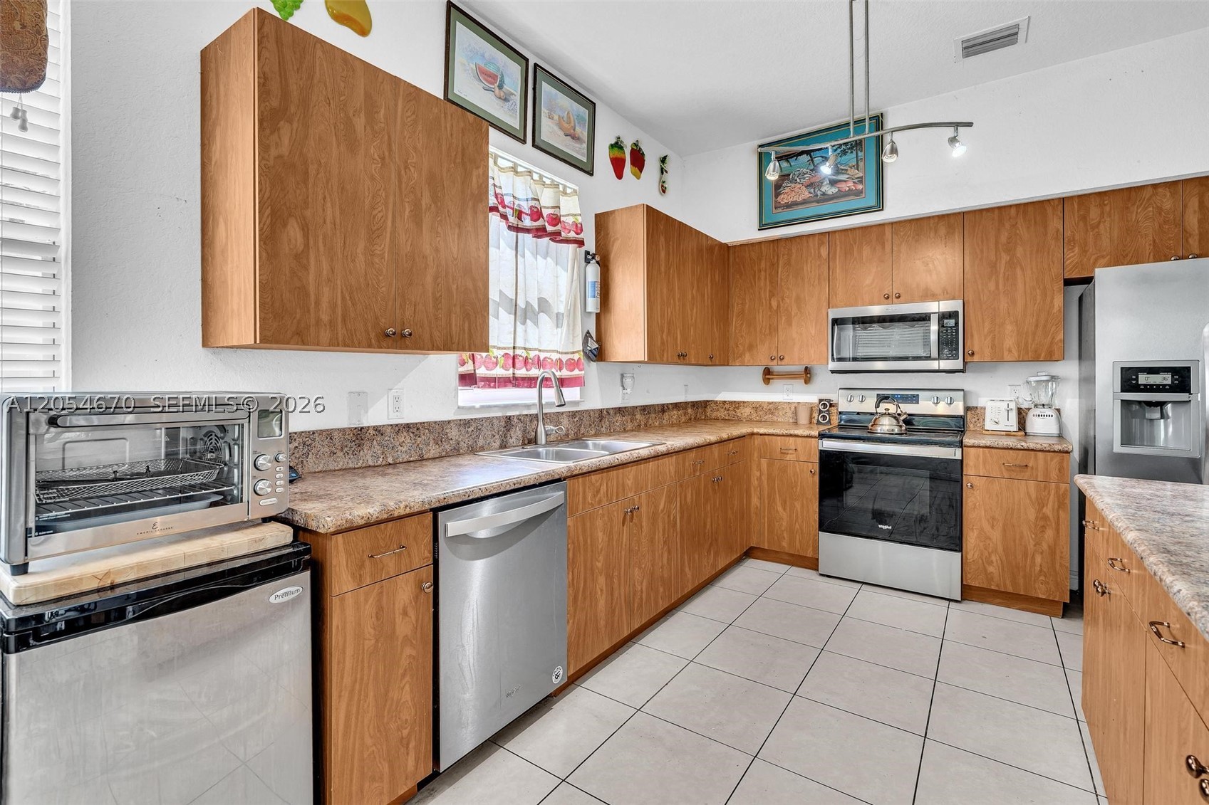 14044 SW 54th St, Miramar FL 33027