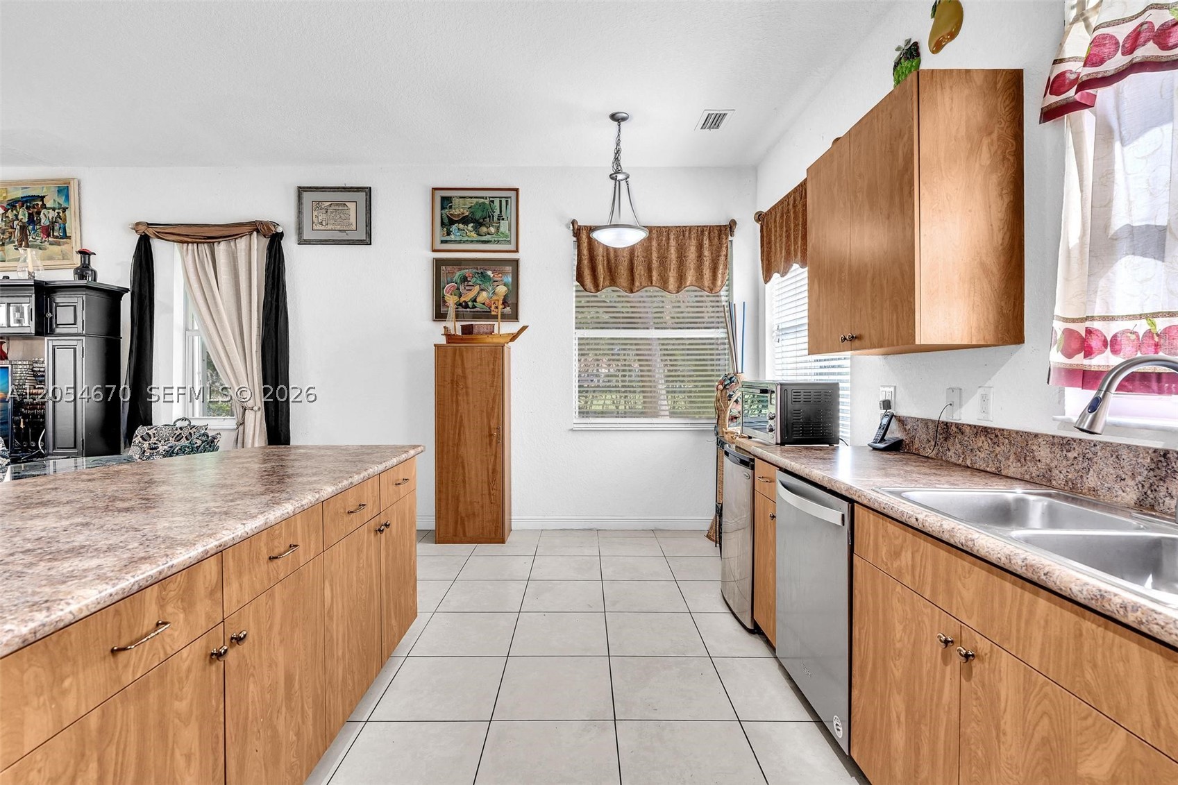 14044 SW 54th St, Miramar FL 33027