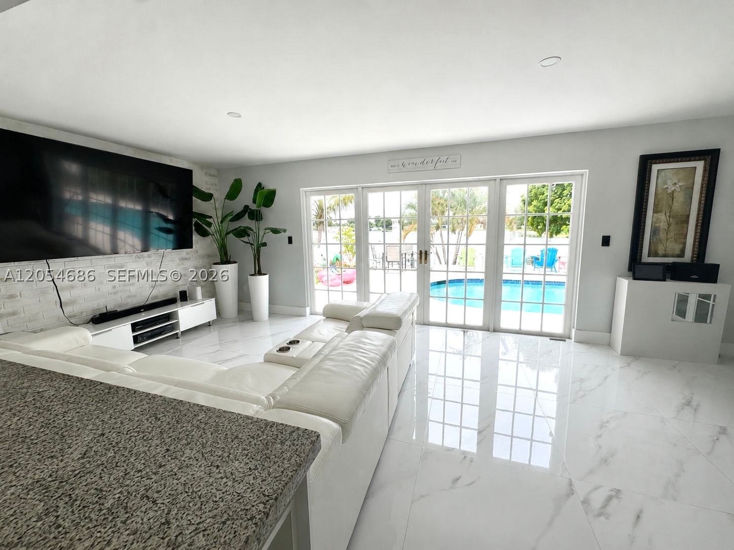 8641 NW 19th St, Pembroke Pines FL 33024