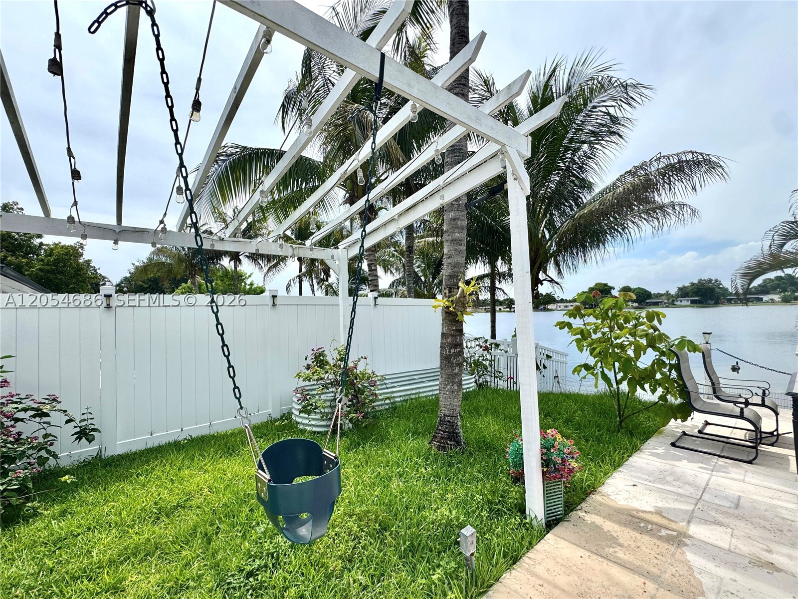 8641 NW 19th St, Pembroke Pines FL 33024