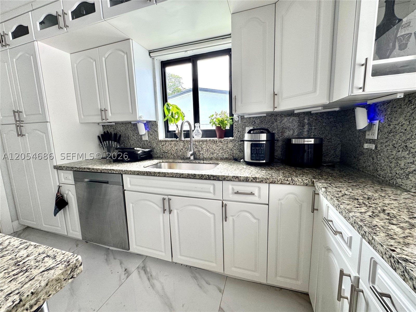 8641 NW 19th St, Pembroke Pines FL 33024