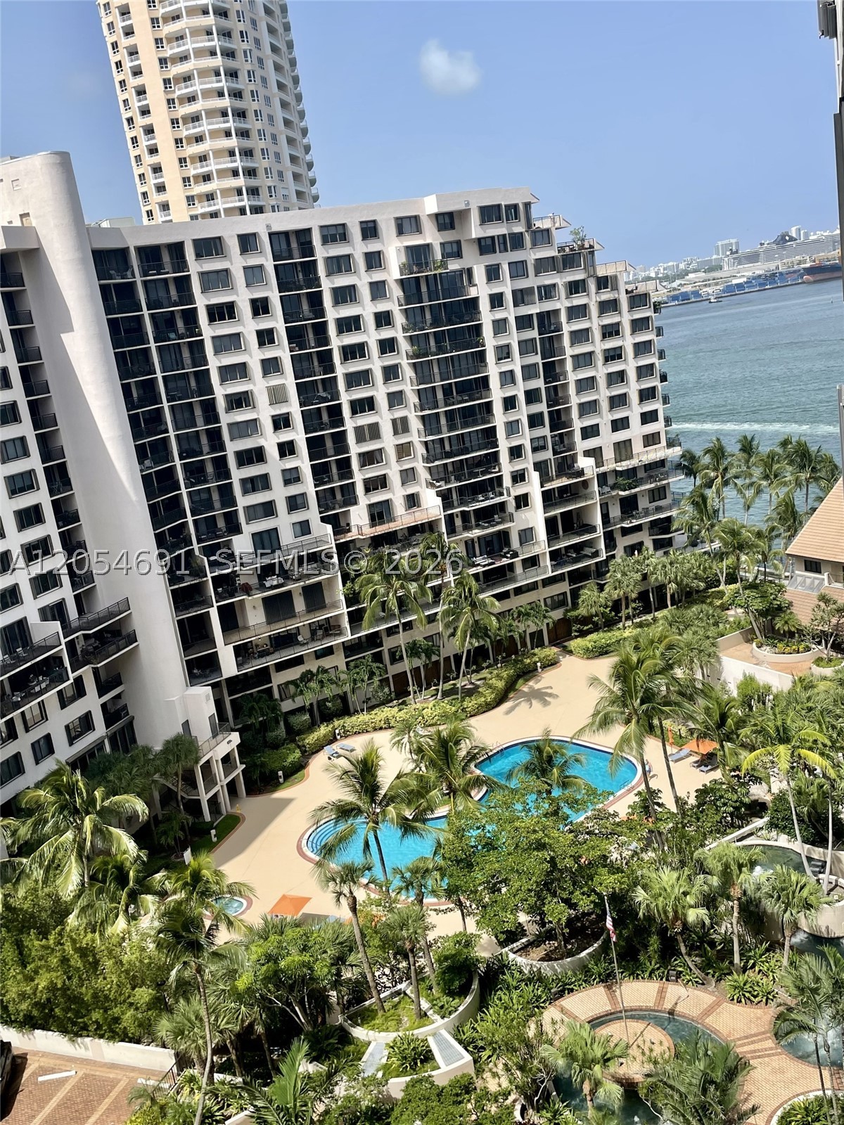 520 Brickell Key Dr #A1512, Miami FL 33131