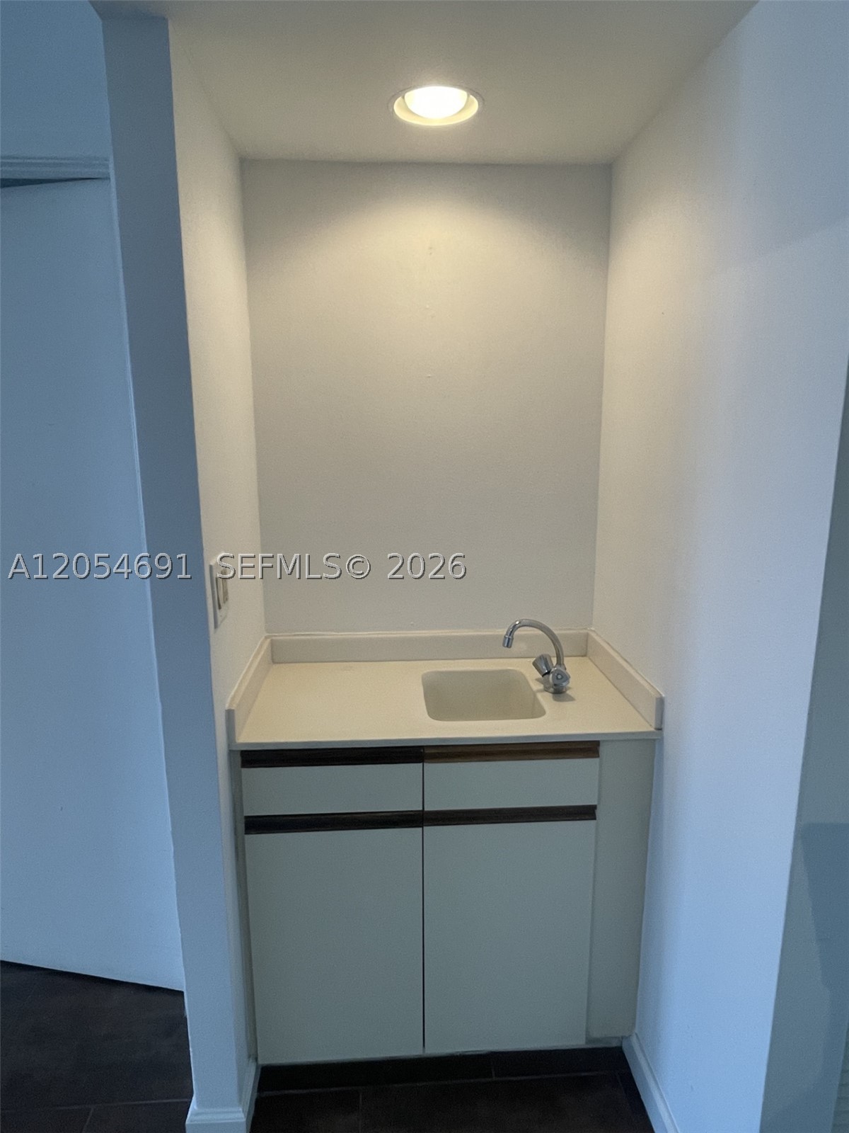 520 Brickell Key Dr #A1512, Miami FL 33131